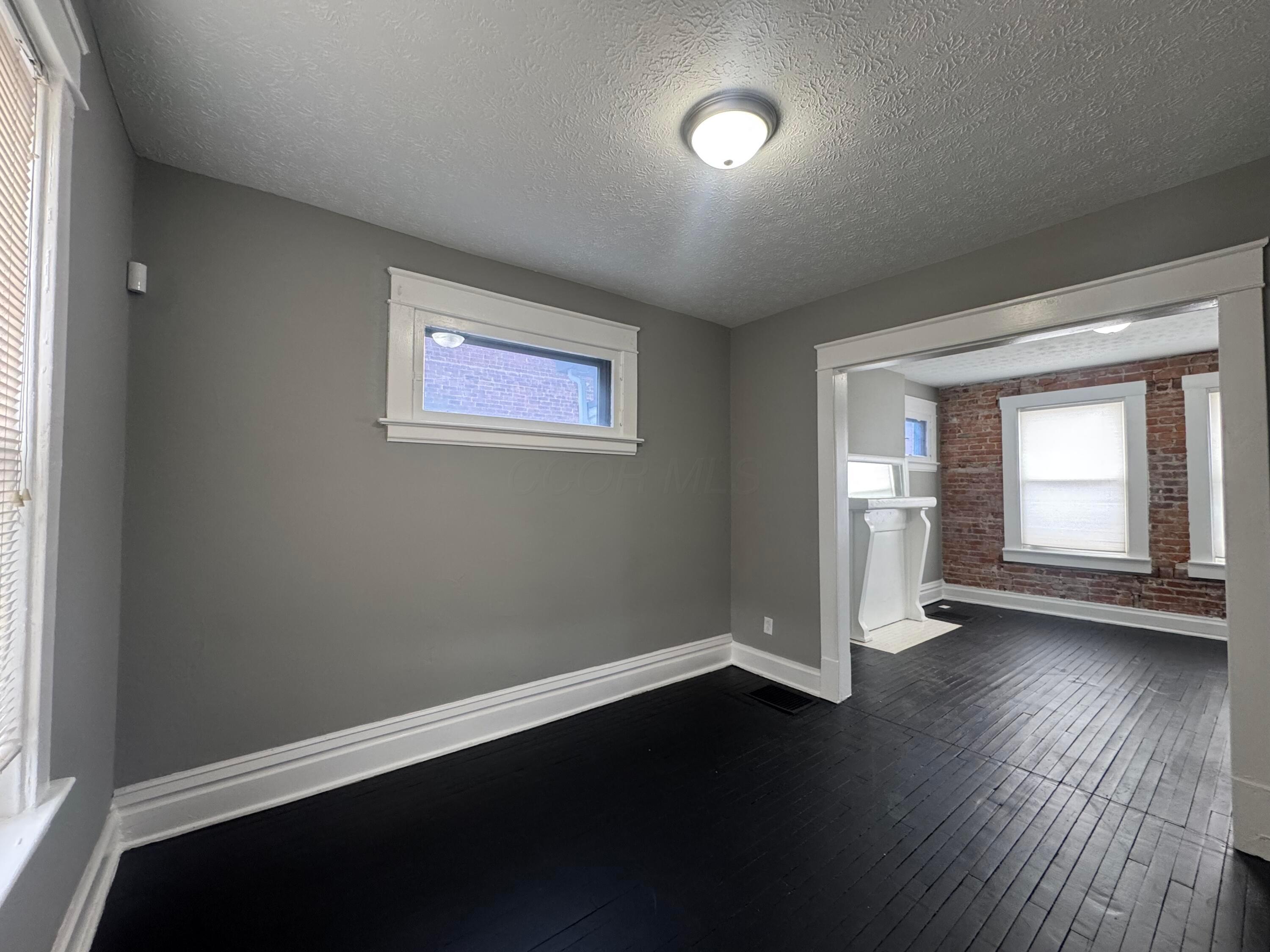 1064-1066 E Rich Street Property Photo 6
