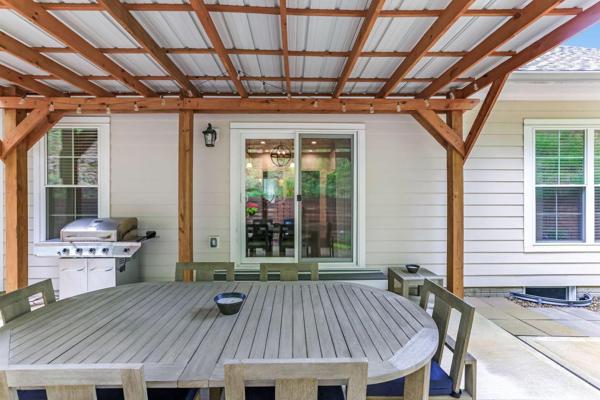 866 Howell Drive Property Photo 33