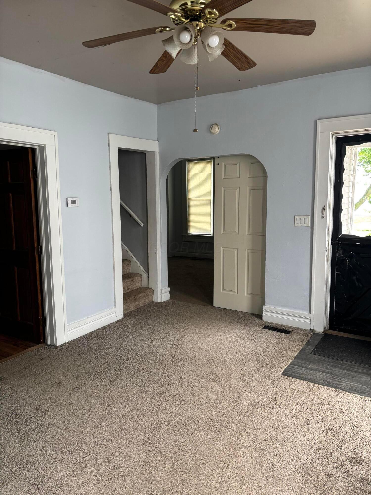 209 S Madriver Street Property Photo 3