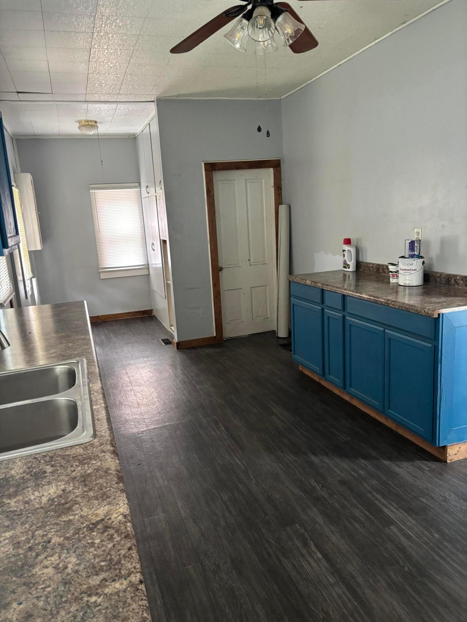 209 S Madriver Street Property Photo 9