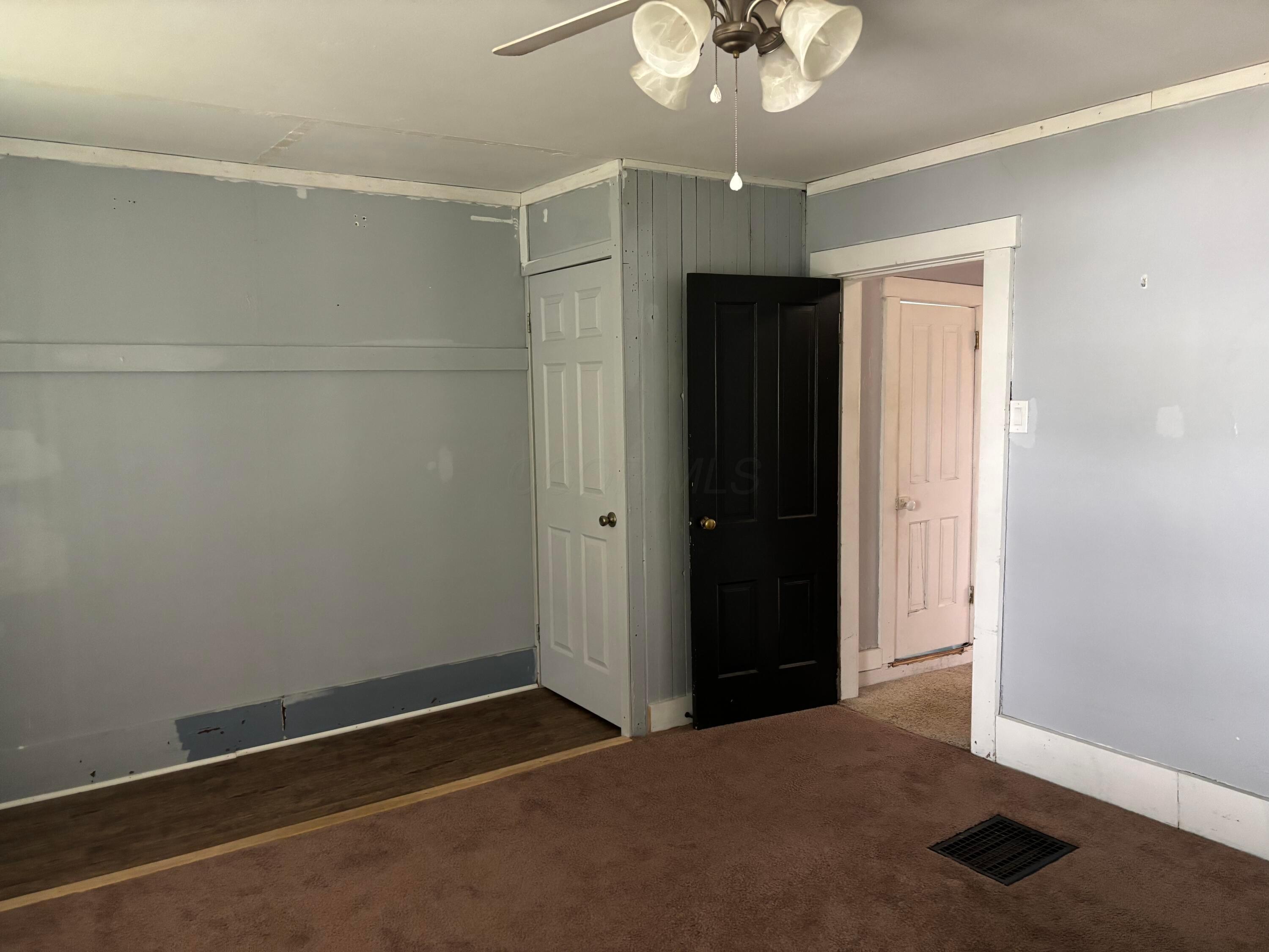 209 S Madriver Street Property Photo 14