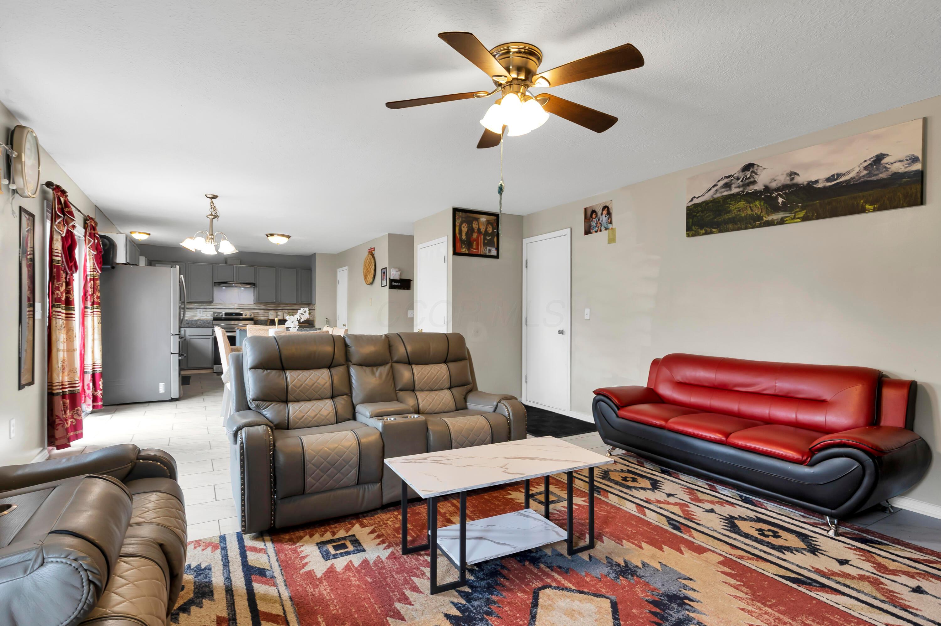 7719 Solomen Run Drive Property Photo 6
