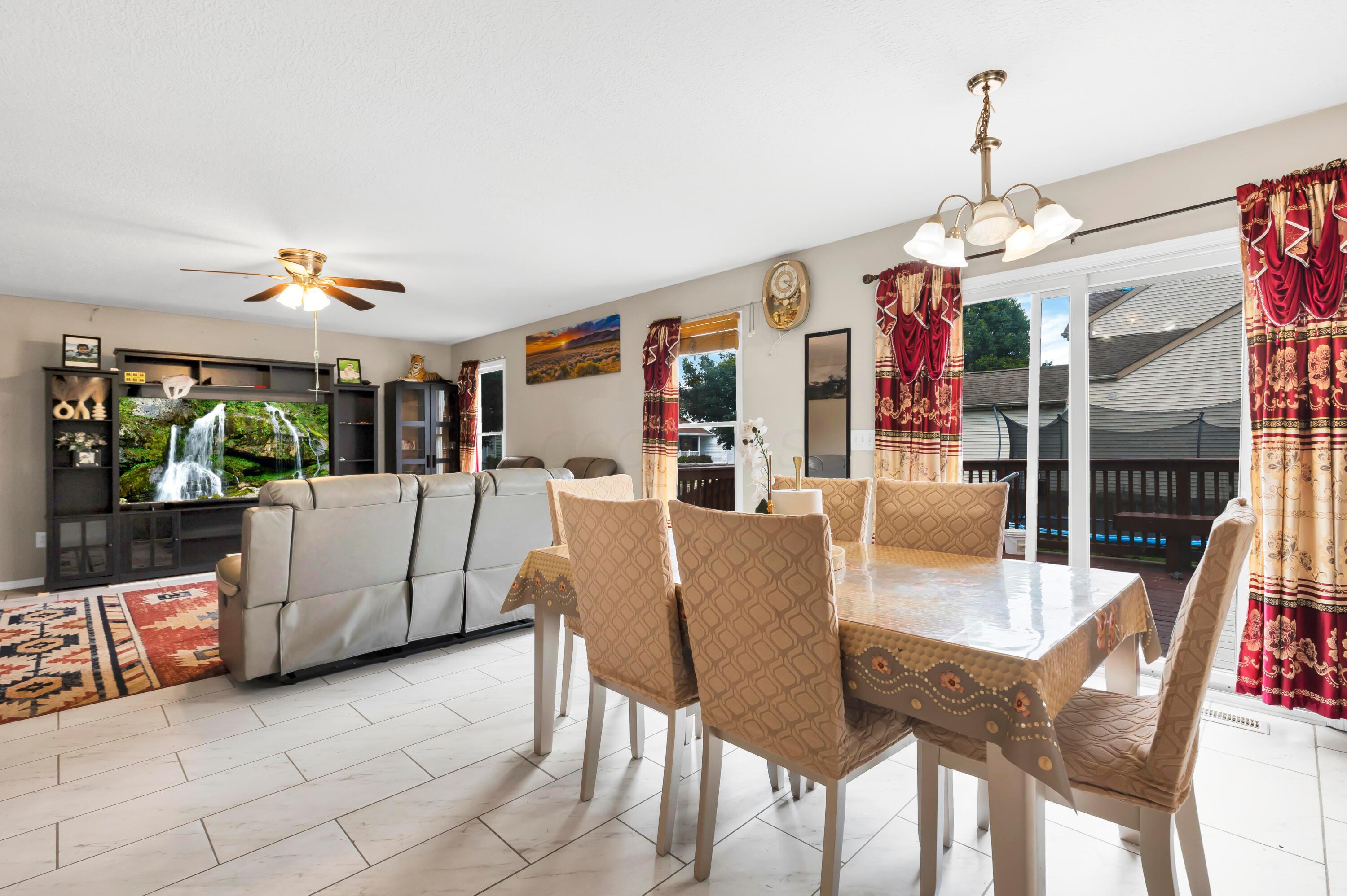 7719 Solomen Run Drive Property Photo 10