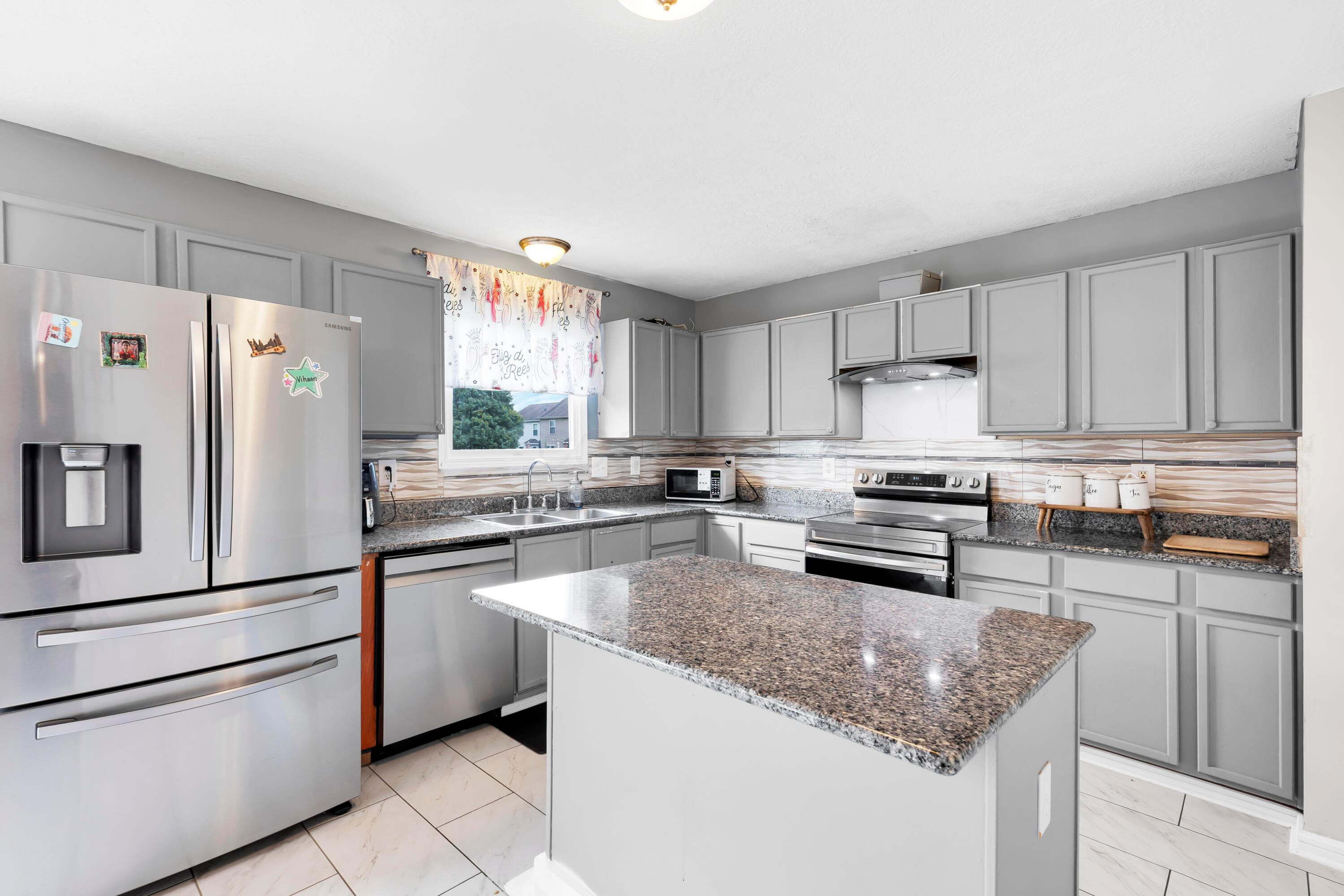 7719 Solomen Run Drive Property Photo 11