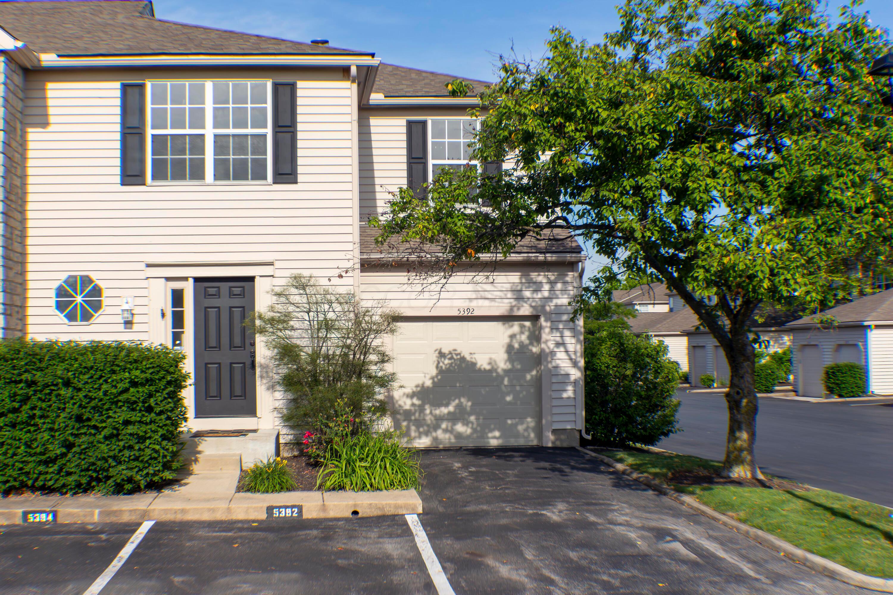 5392 Pickforde Drive, 5E