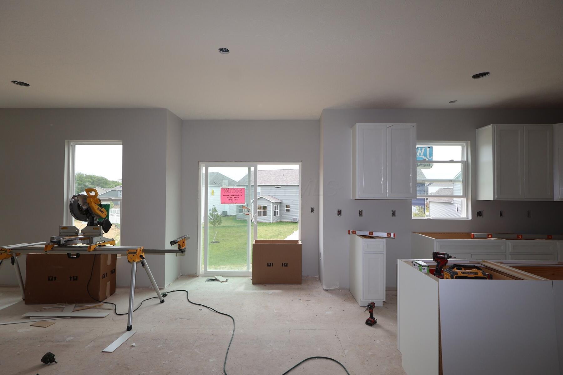 4594 Pinnacle Quarry Drive Property Photo 4