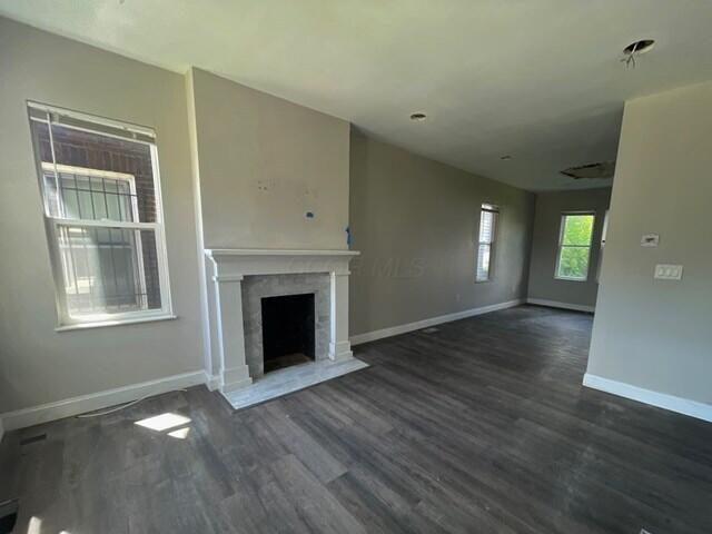 812 E Whittier Street Property Photo 3