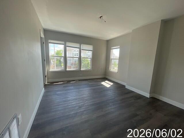 812 E Whittier Street Property Photo 5