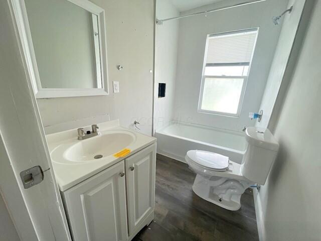 812 E Whittier Street Property Photo 6