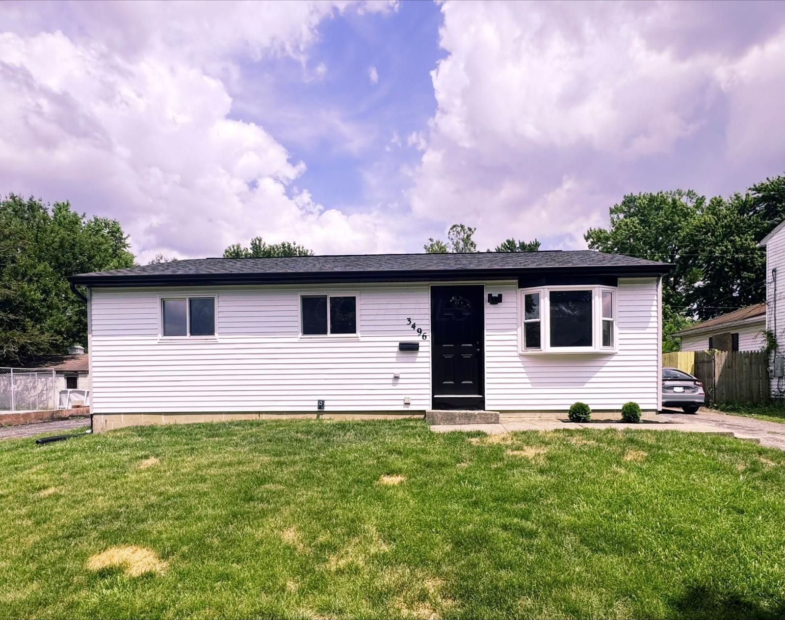 3496 Cadell Road Property Photo 1