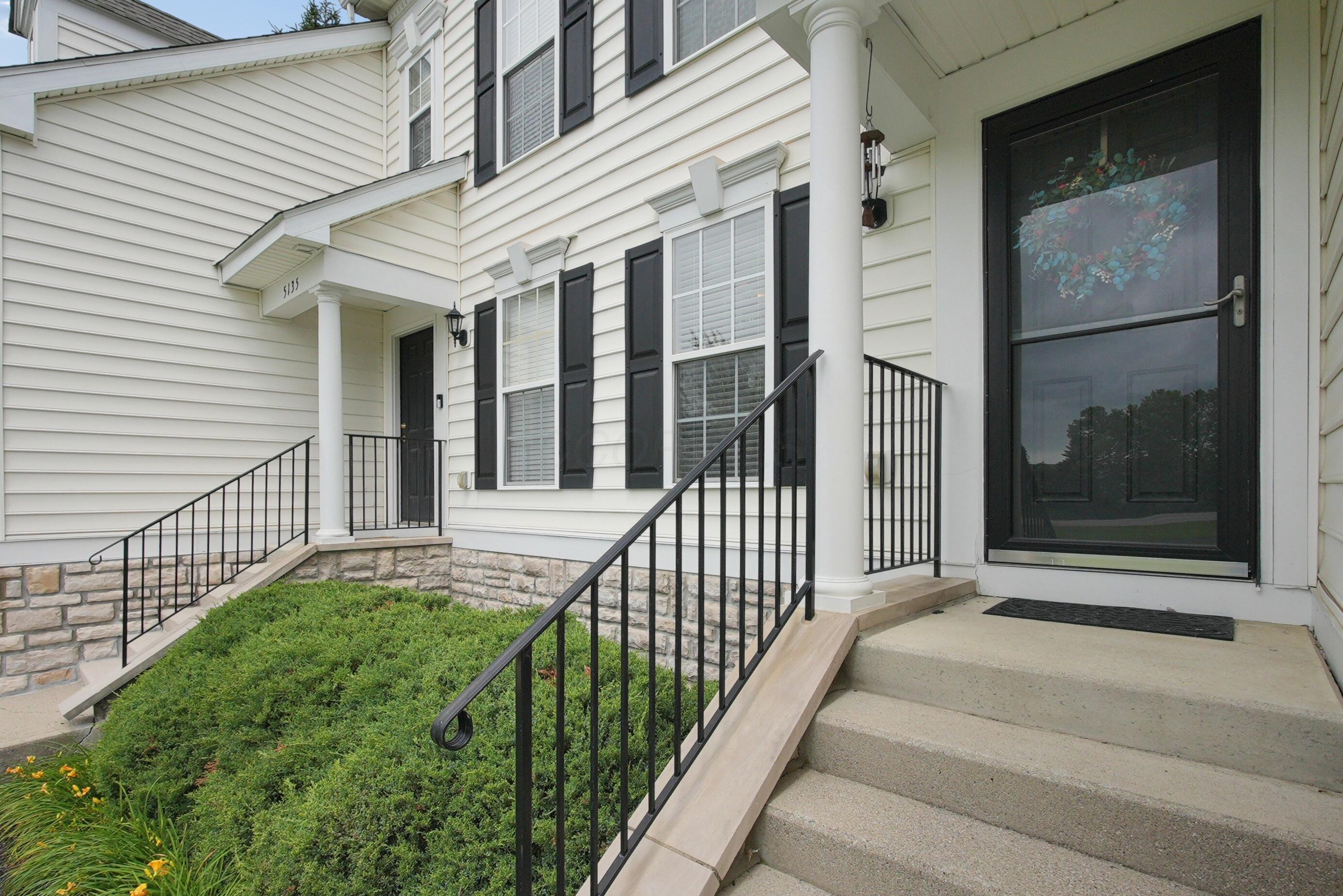 5139 Twin Falls Drive Property Photo 3