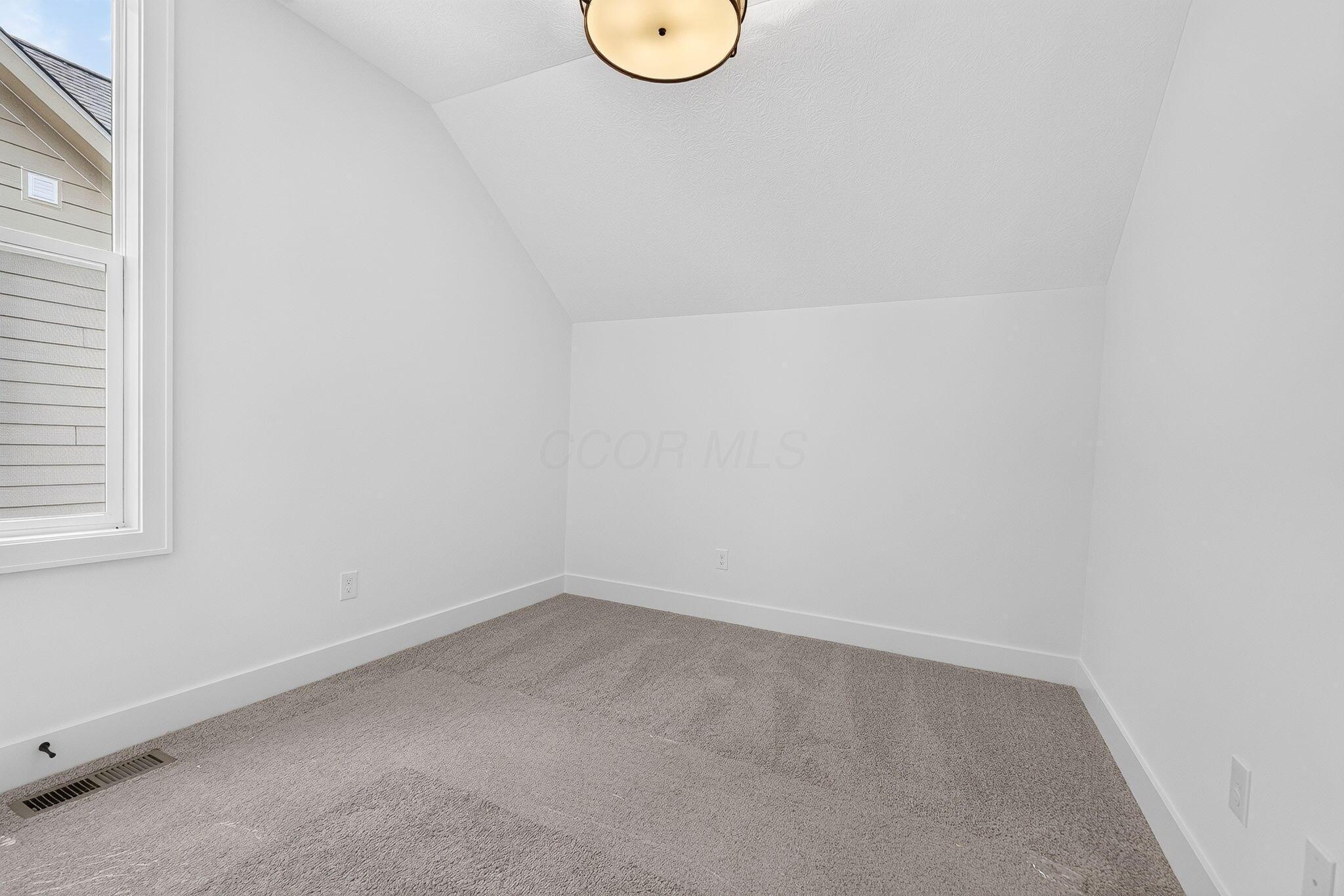 2048 Leopold Drive Property Photo 42