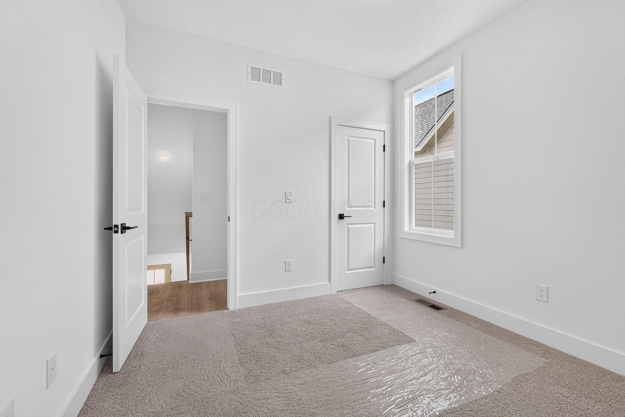 2048 Leopold Drive Property Photo 43