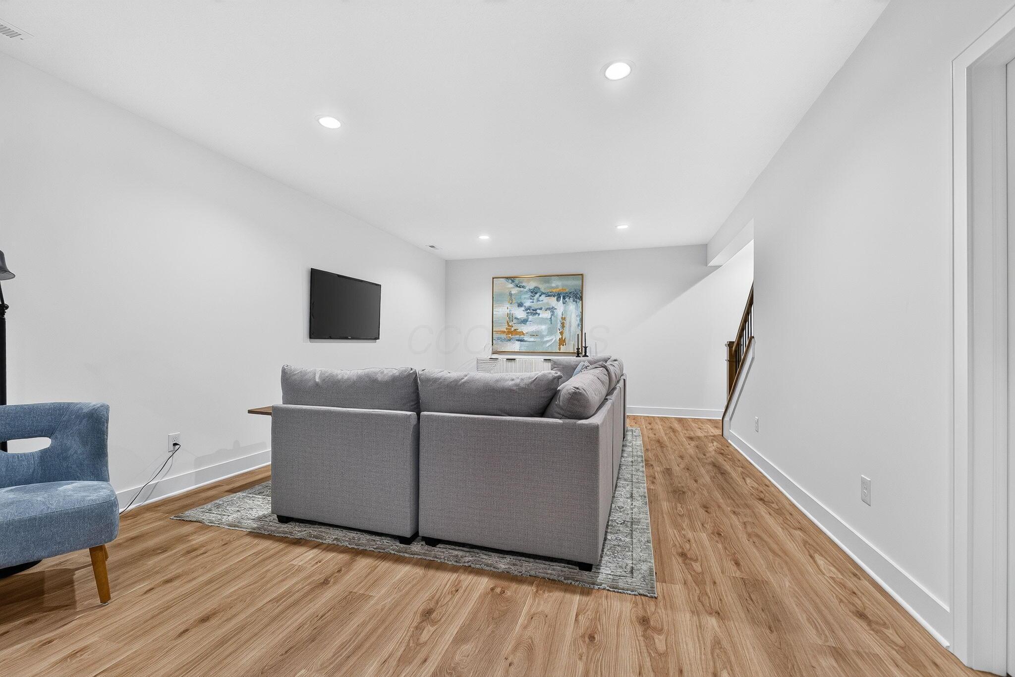 2048 Leopold Drive Property Photo 49