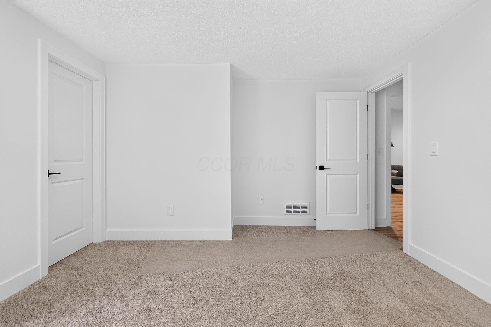 2048 Leopold Drive Property Photo 57
