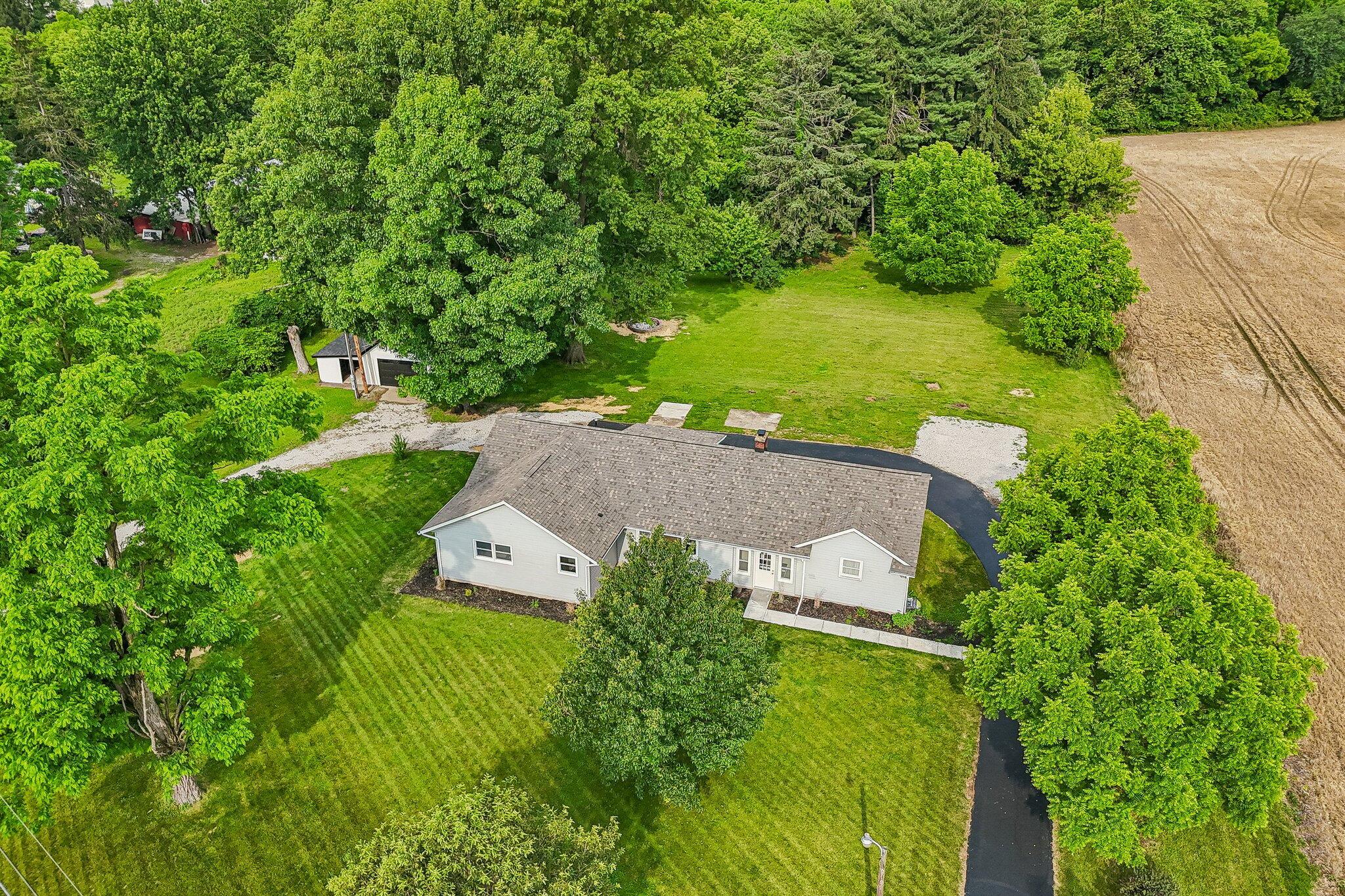 2770 Bixby Road Property Photo 1