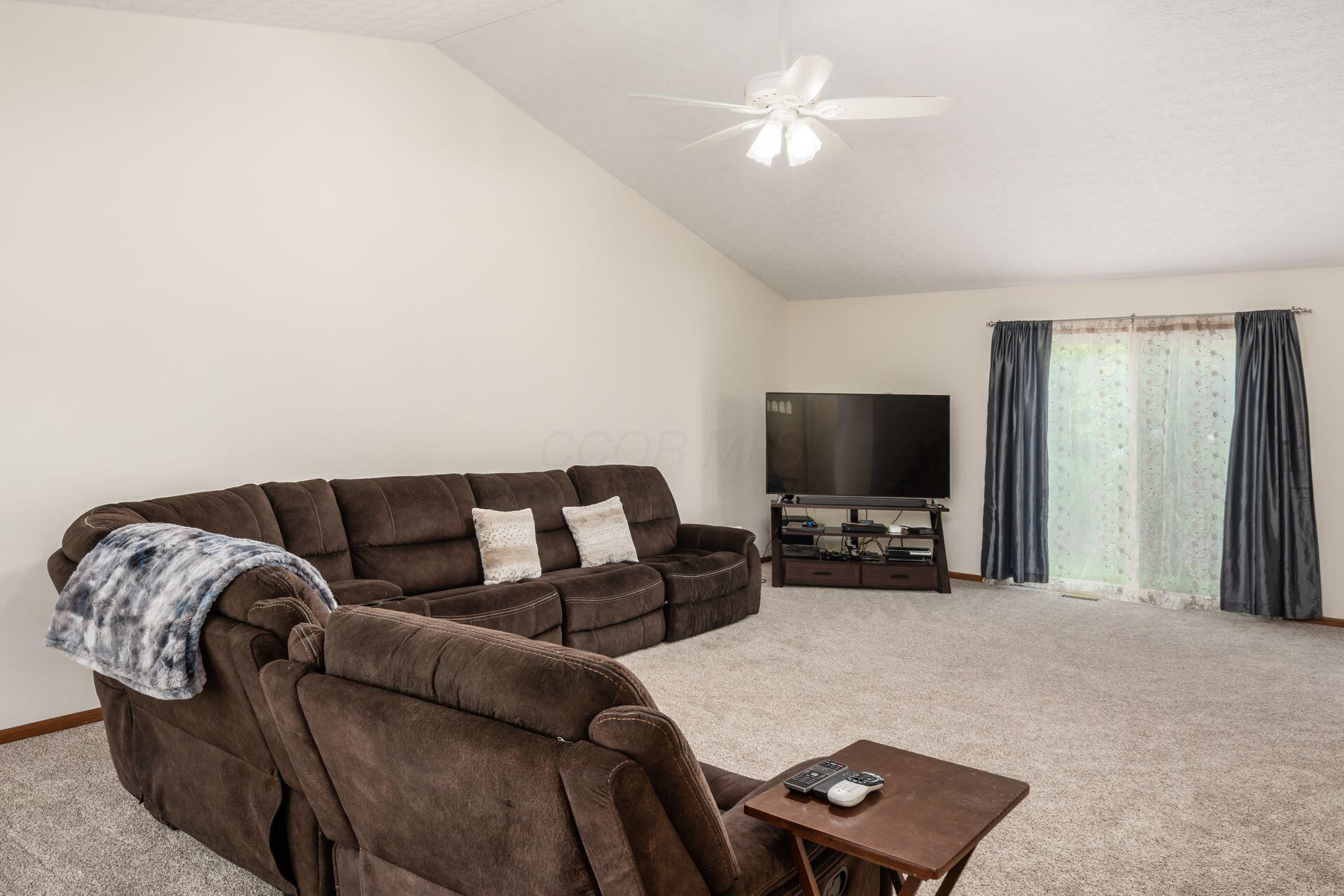 5092 Langcroft Drive Property Photo 4