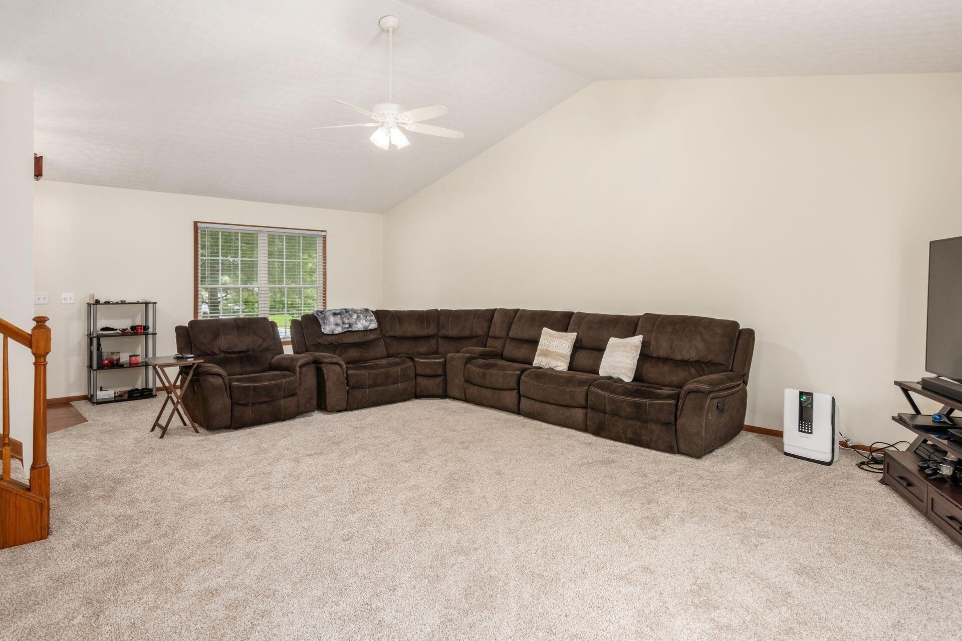 5092 Langcroft Drive Property Photo 6