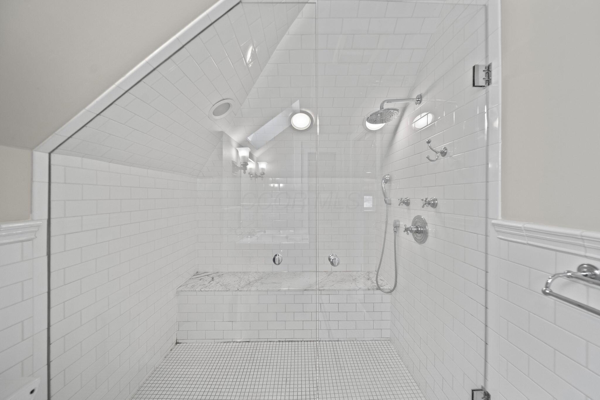 1220 Neil Avenue Property Photo 64