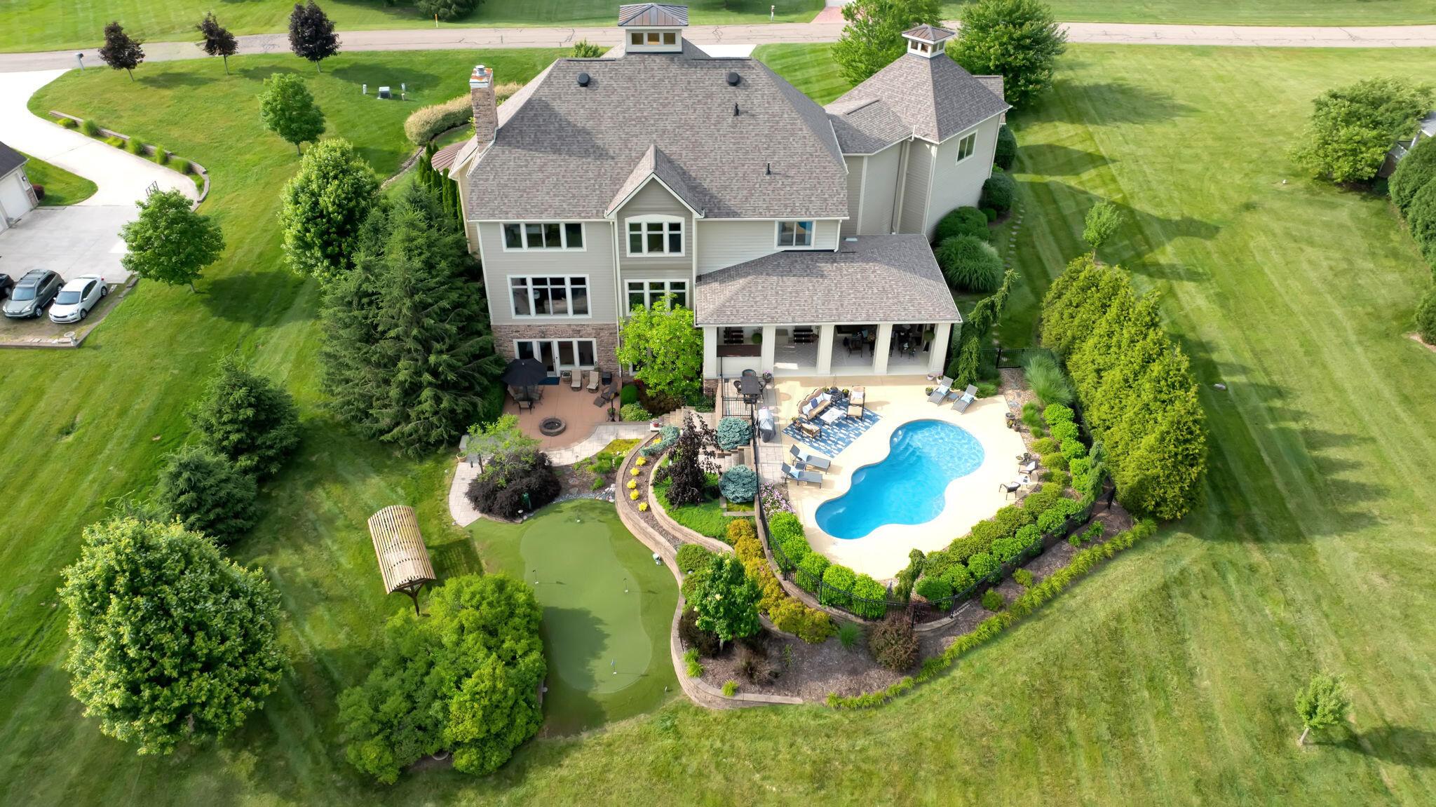 27 Granview Crossing Property Photo 1