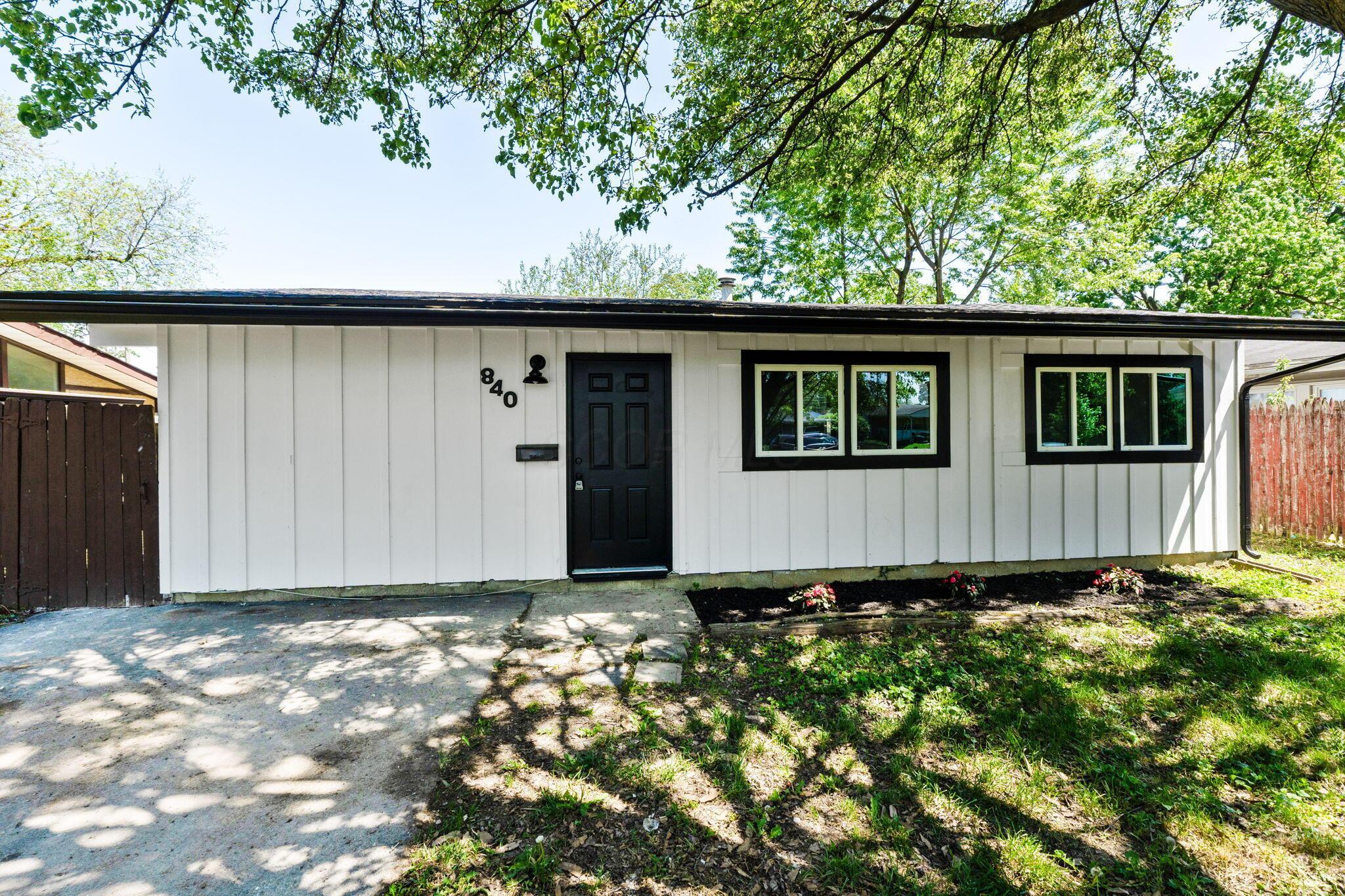 840 Mark Place Property Photo 1