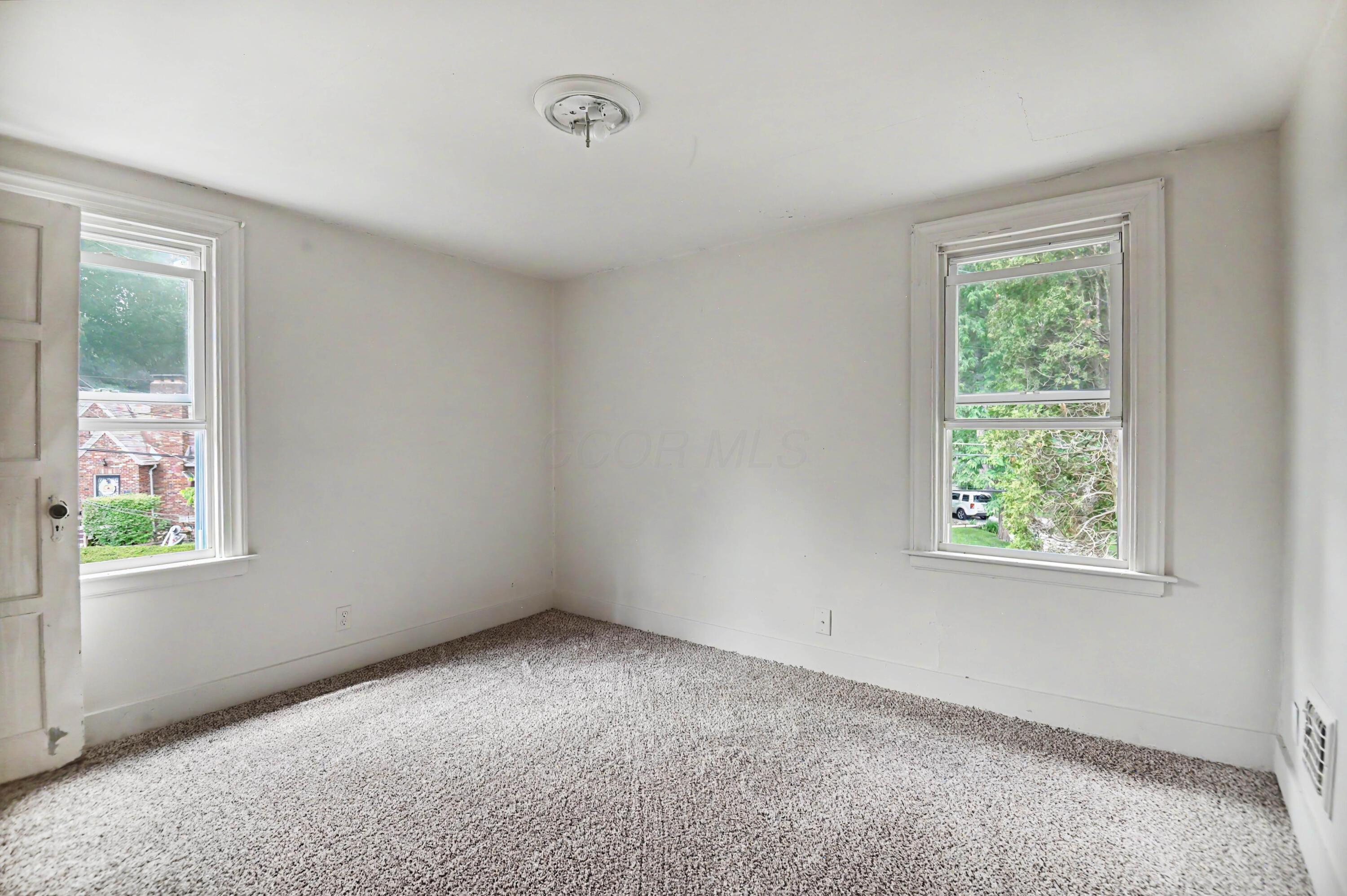 221 Penn Avenue Property Photo 14
