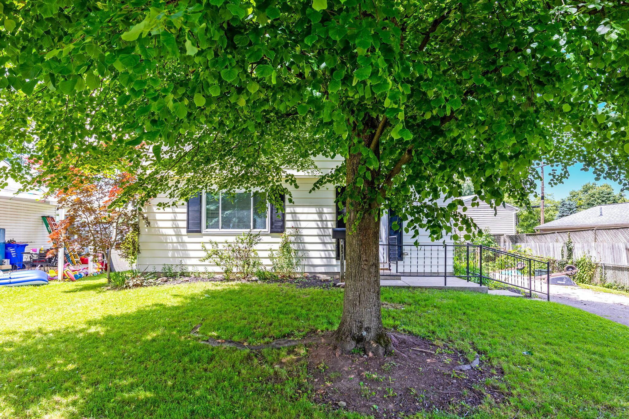 3511 Cadell Road Property Photo 4
