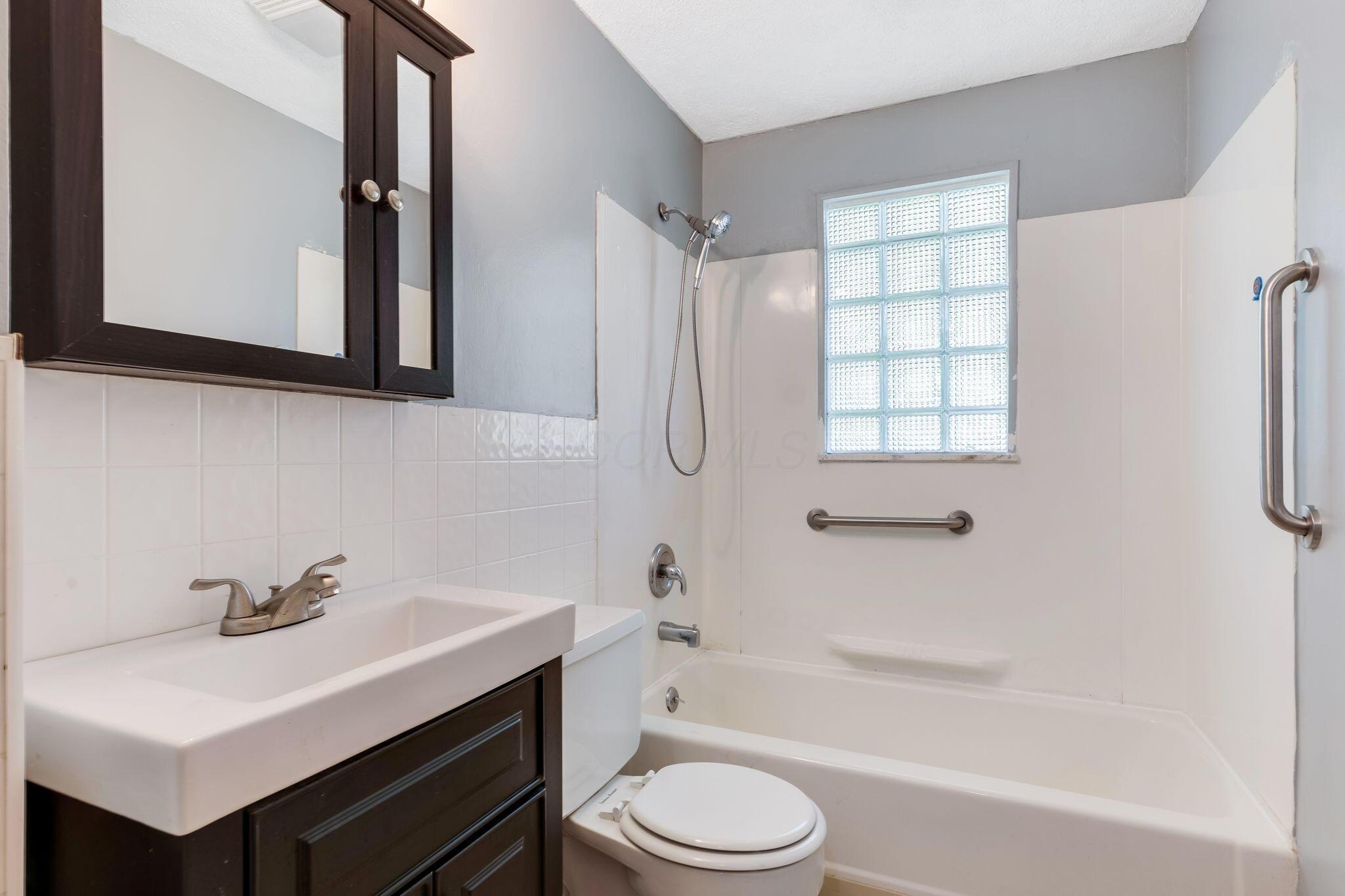 3511 Cadell Road Property Photo 28