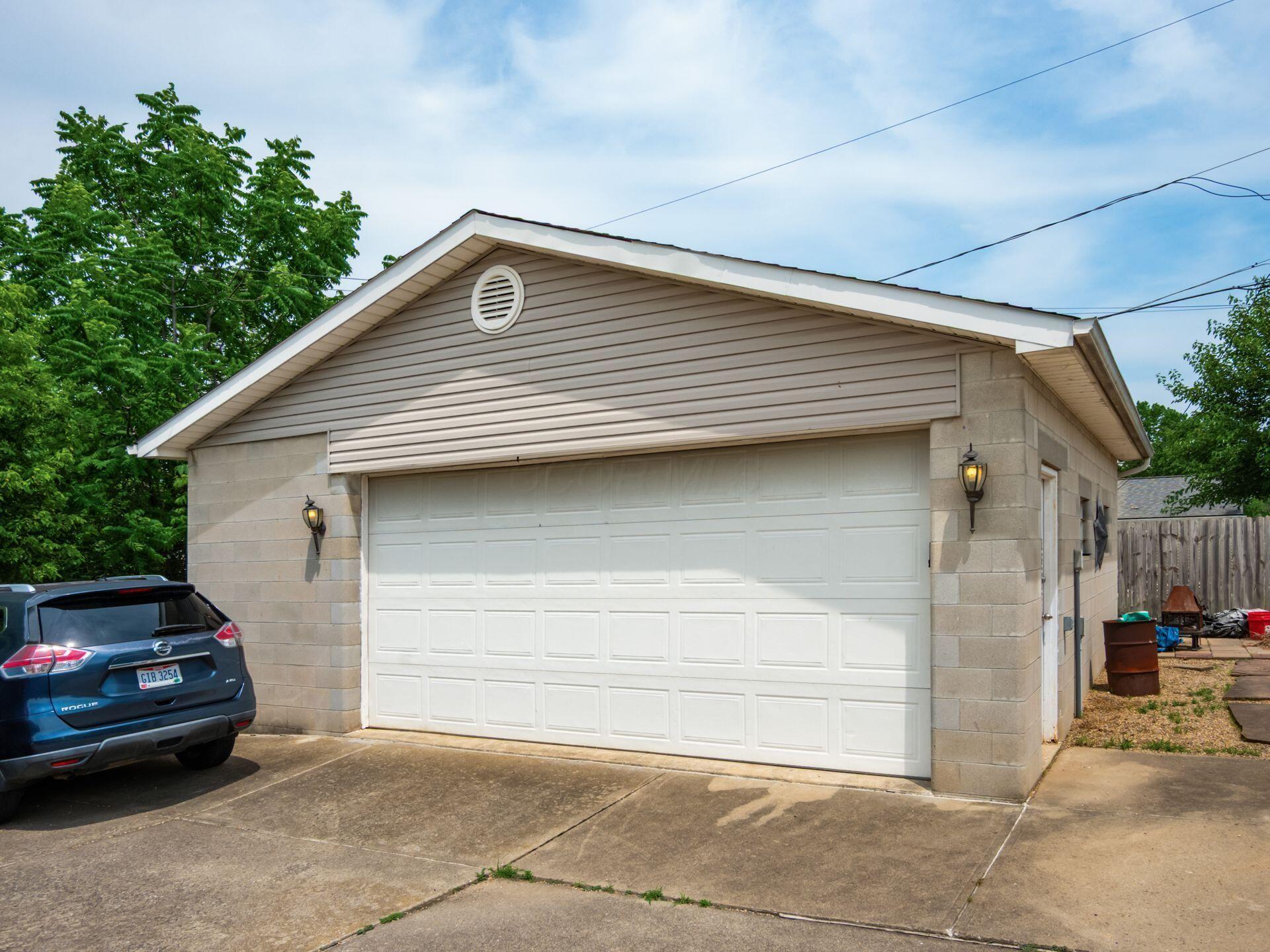 626 Heisley Drive Property Photo 4
