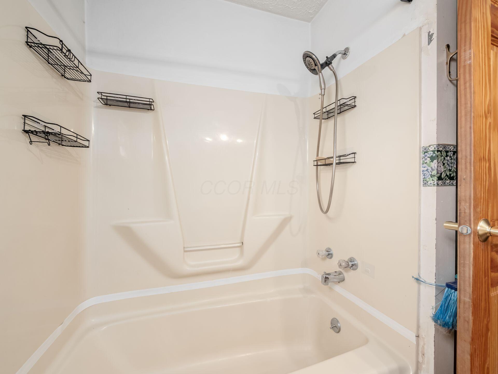 626 Heisley Drive Property Photo 18
