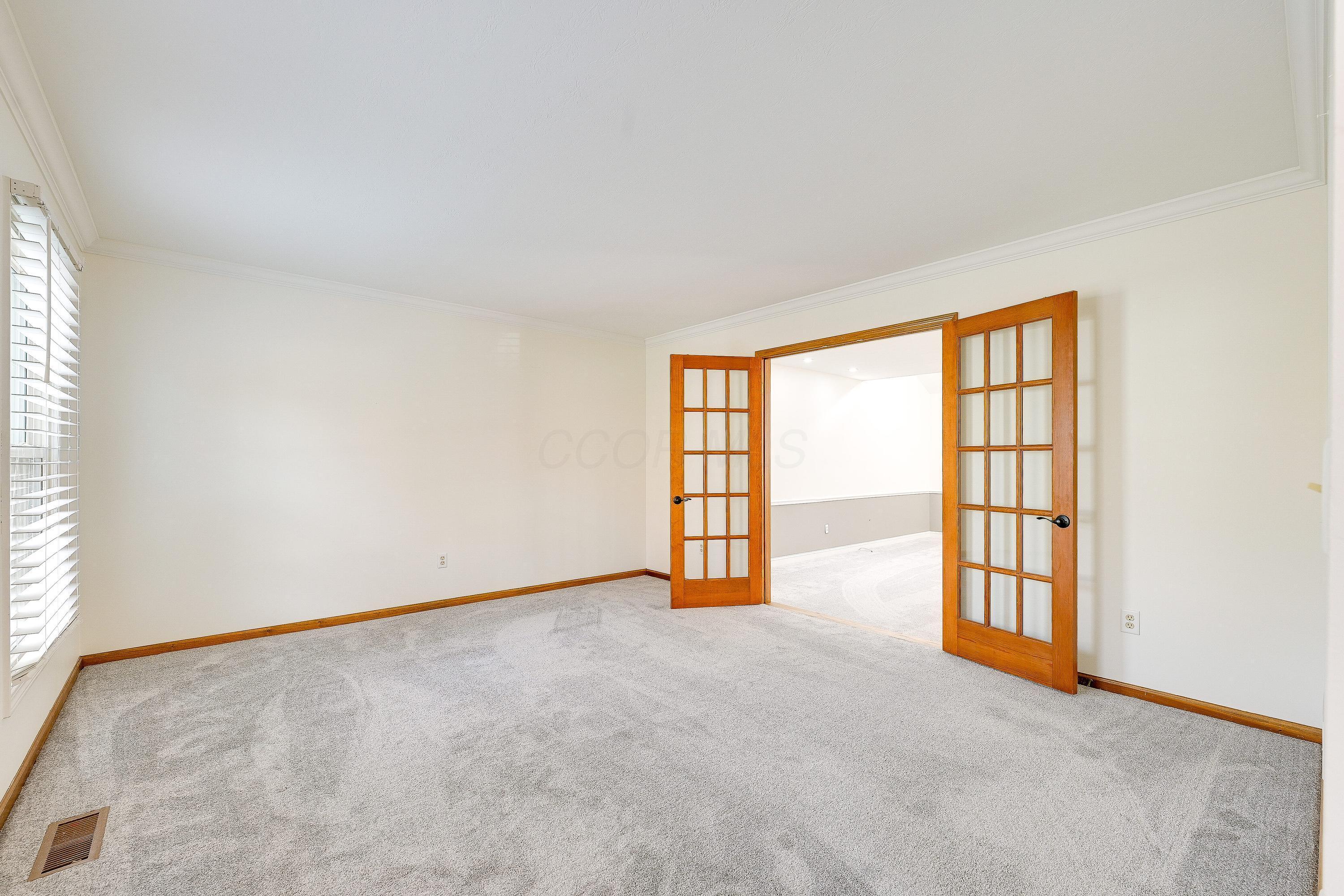 811 Mountainview Drive Property Photo 10