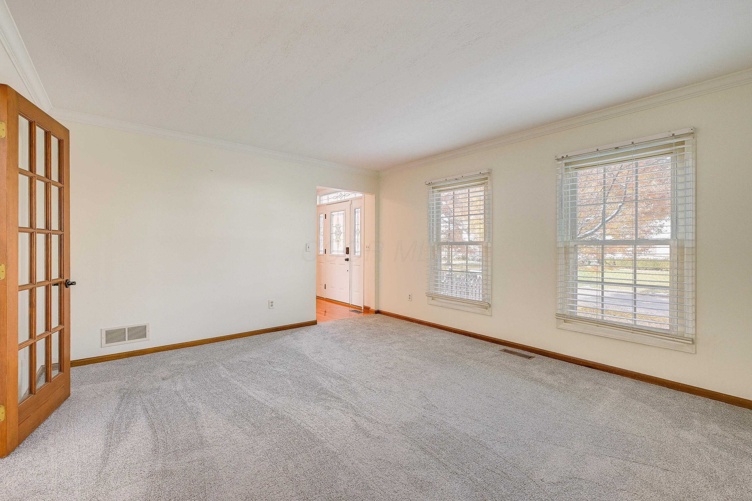 811 Mountainview Drive Property Photo 11
