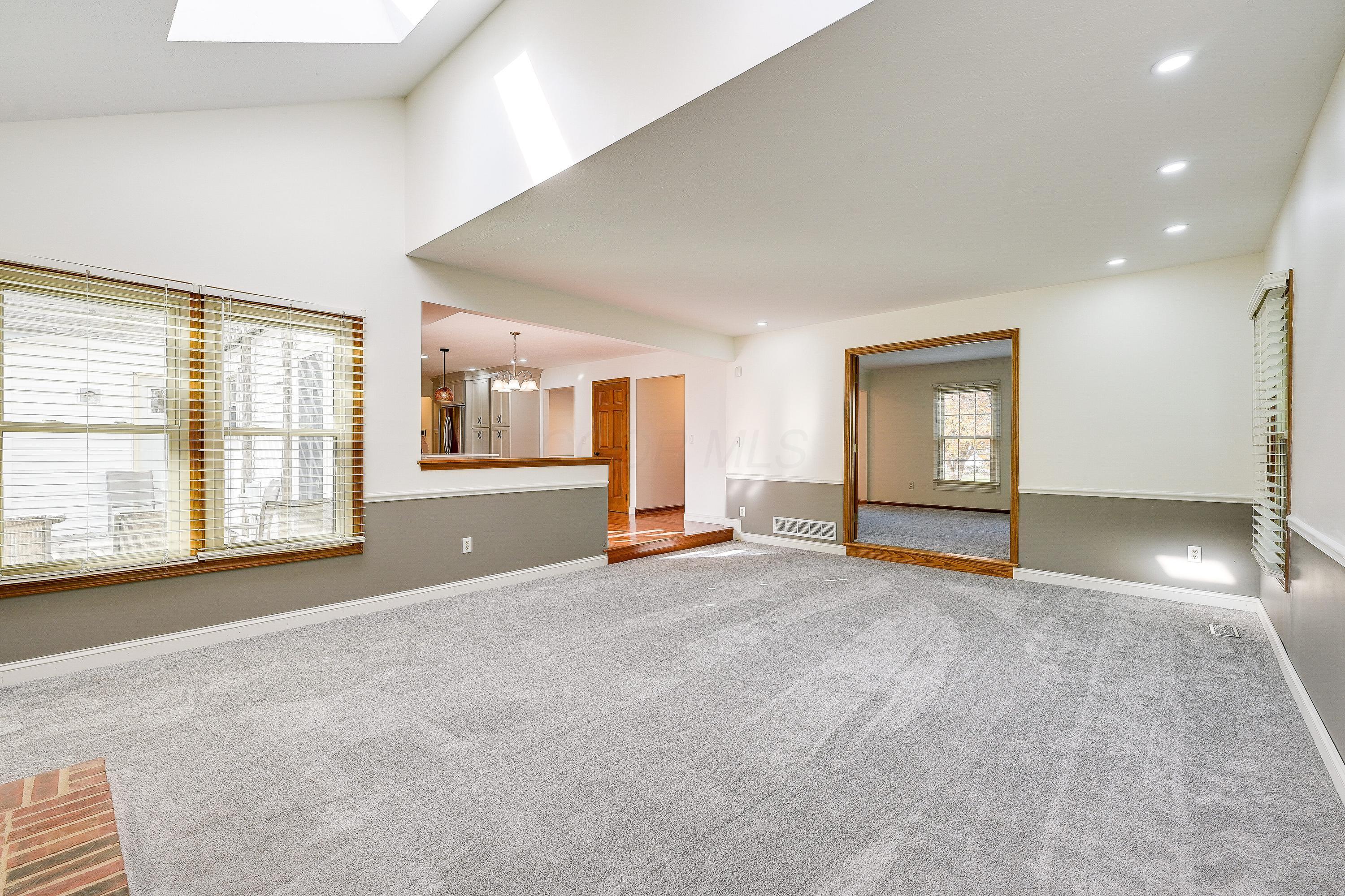811 Mountainview Drive Property Photo 14