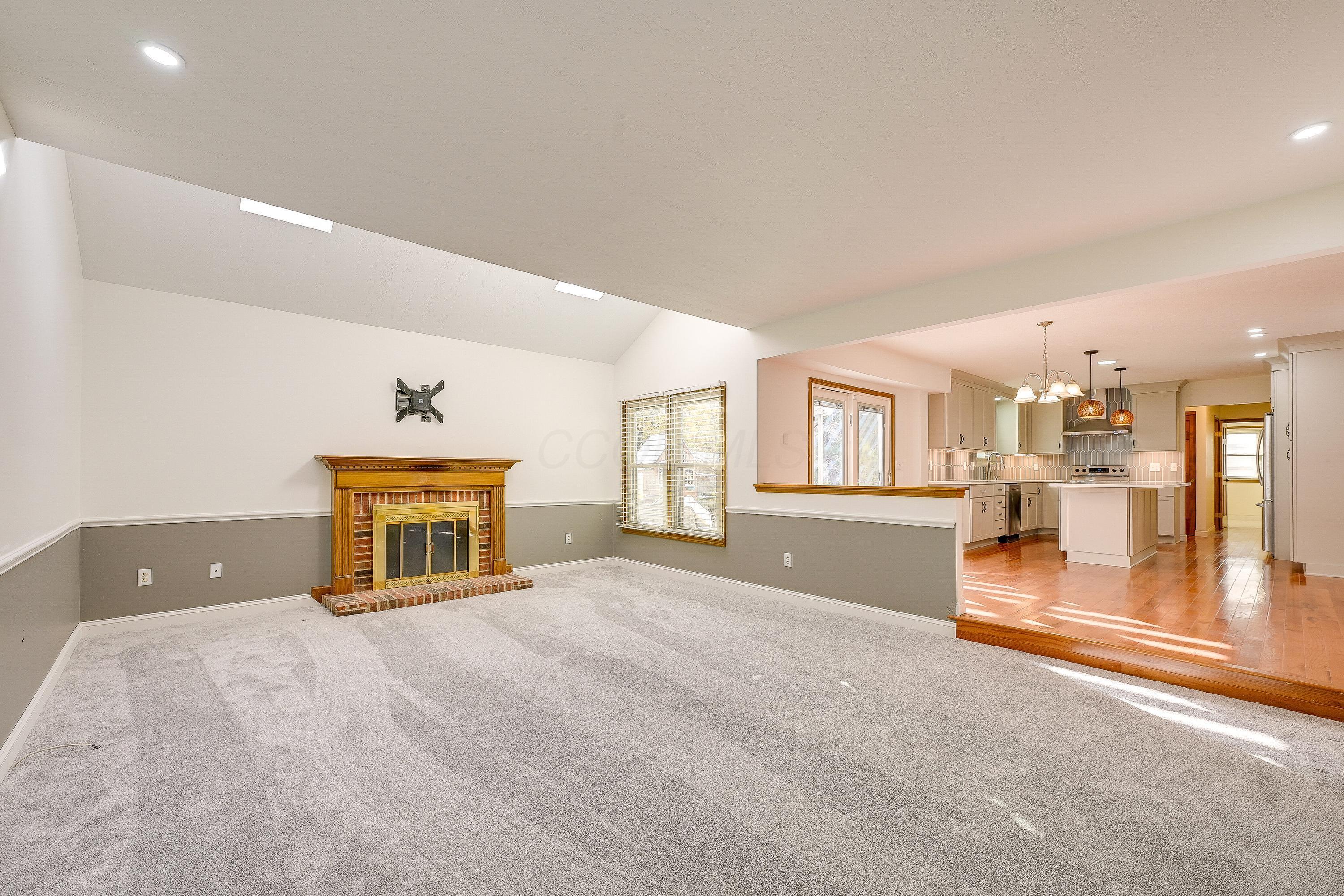 811 Mountainview Drive Property Photo 15