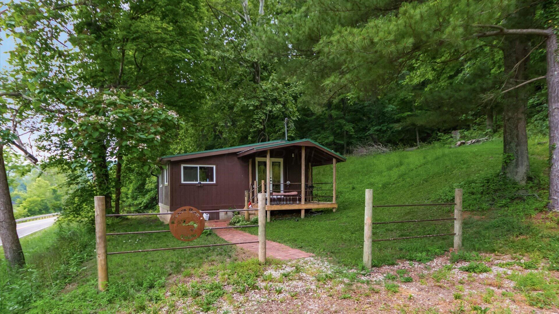 2518 State Route 376 Property Photo 2