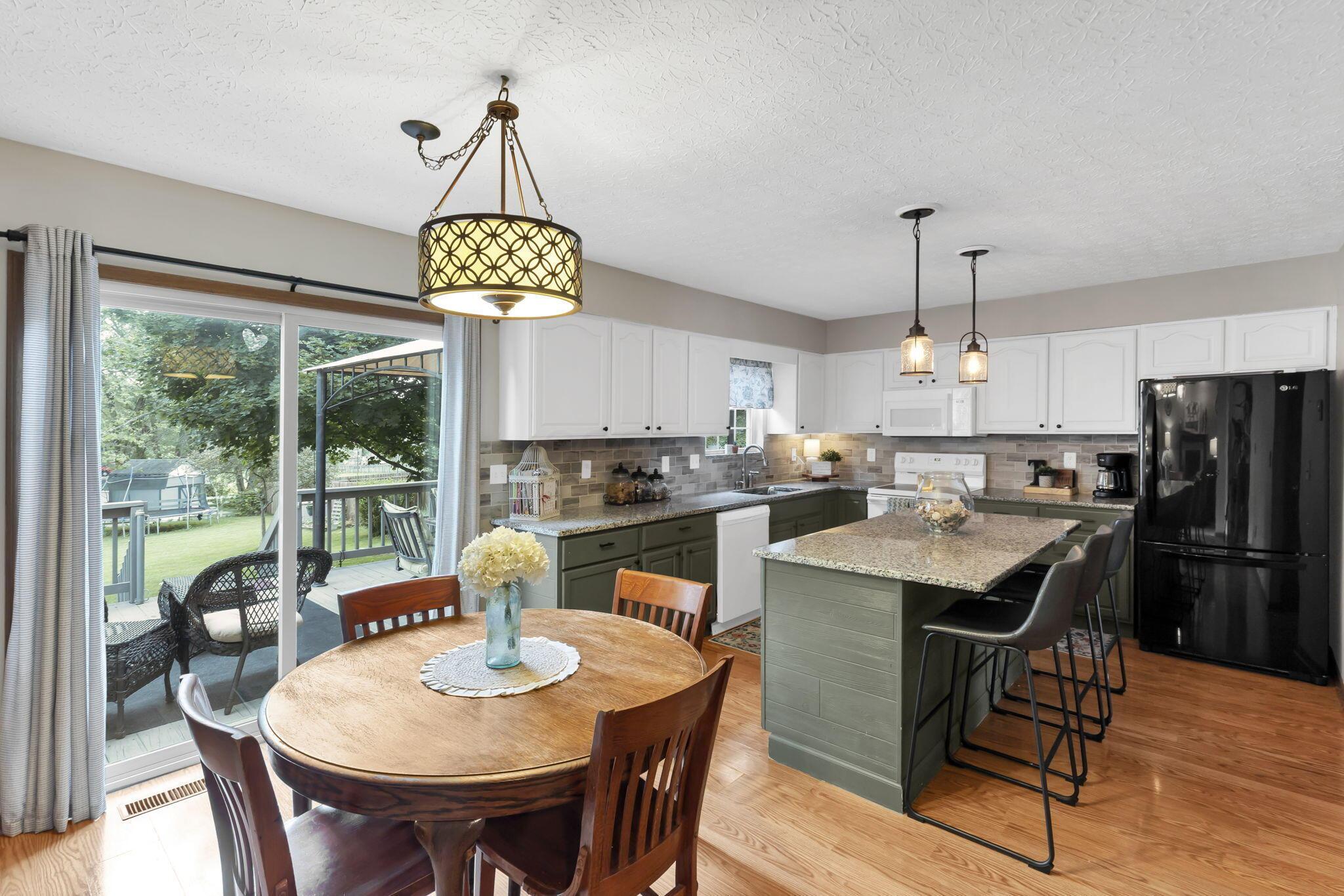 483 Lorraine Boulevard Property Photo 16