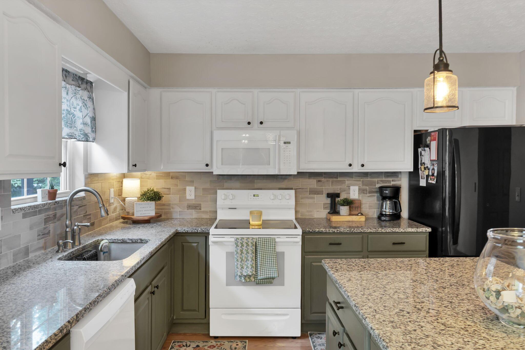 483 Lorraine Boulevard Property Photo 17