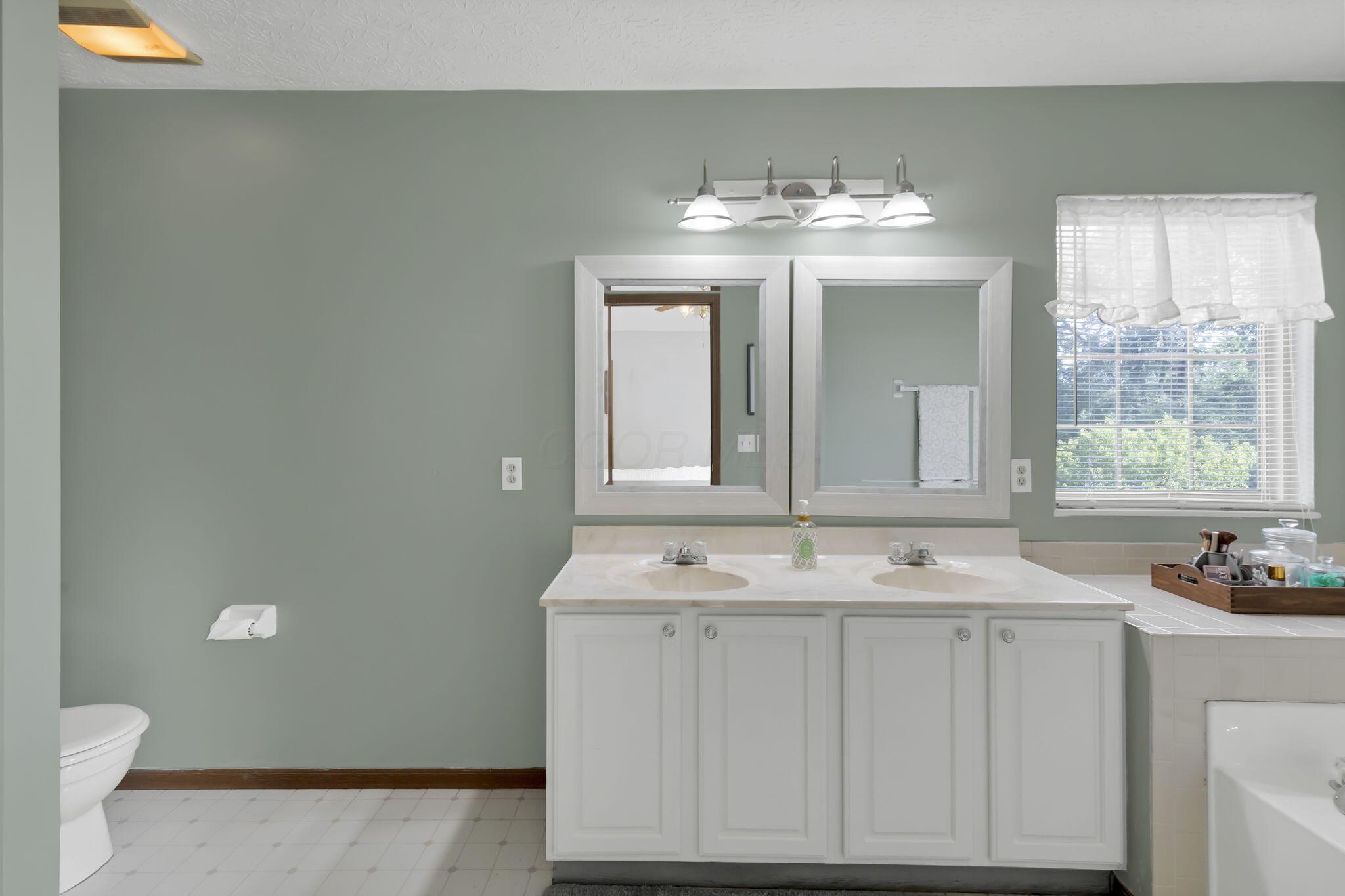483 Lorraine Boulevard Property Photo 32