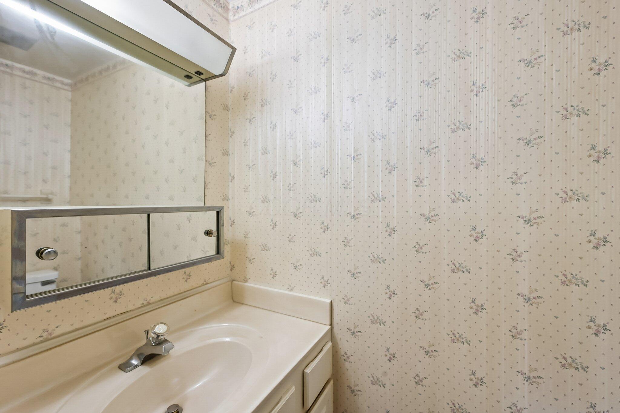 601 Dlyn Street Property Photo 12