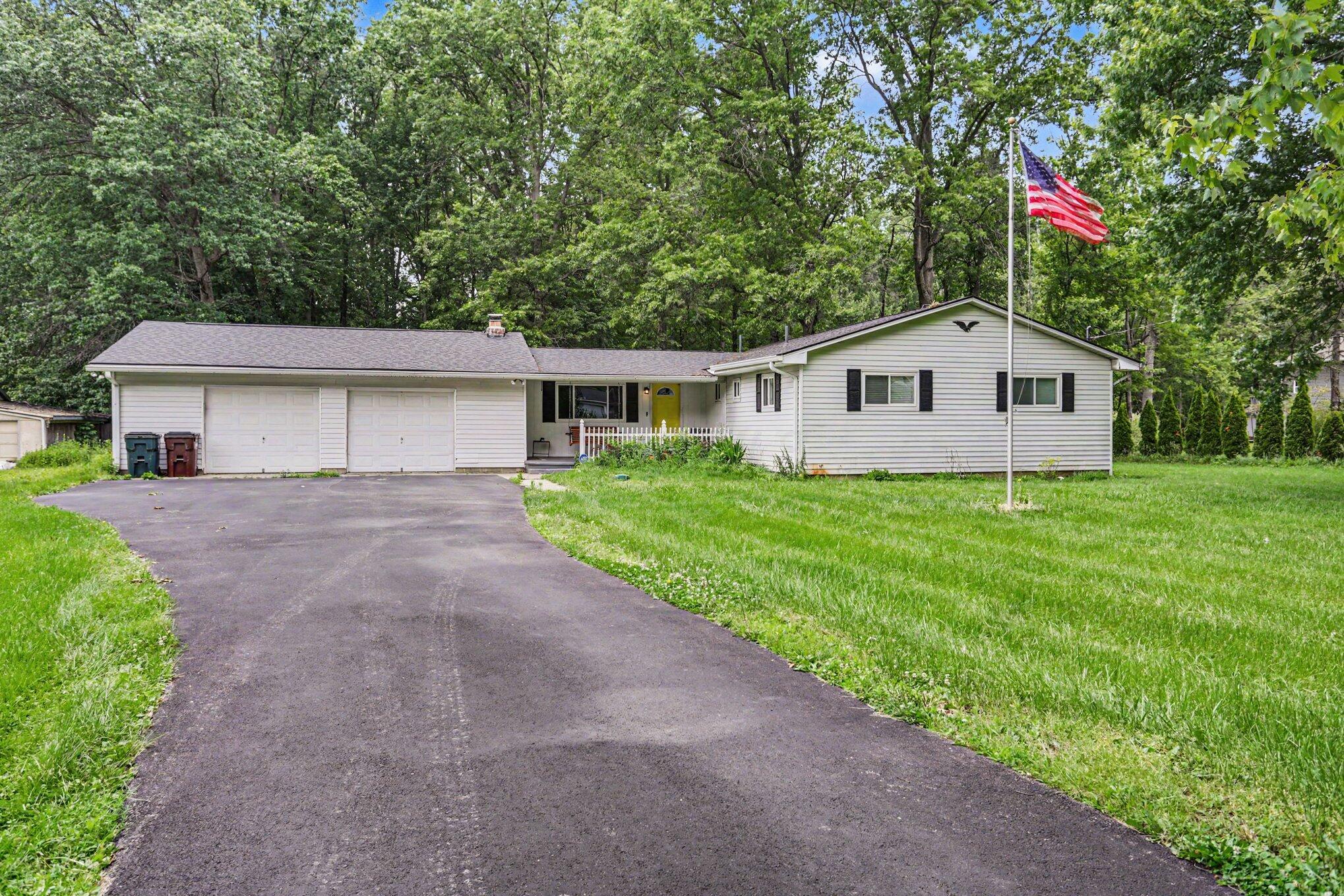 4905 Babbitt Road Property Photo 1