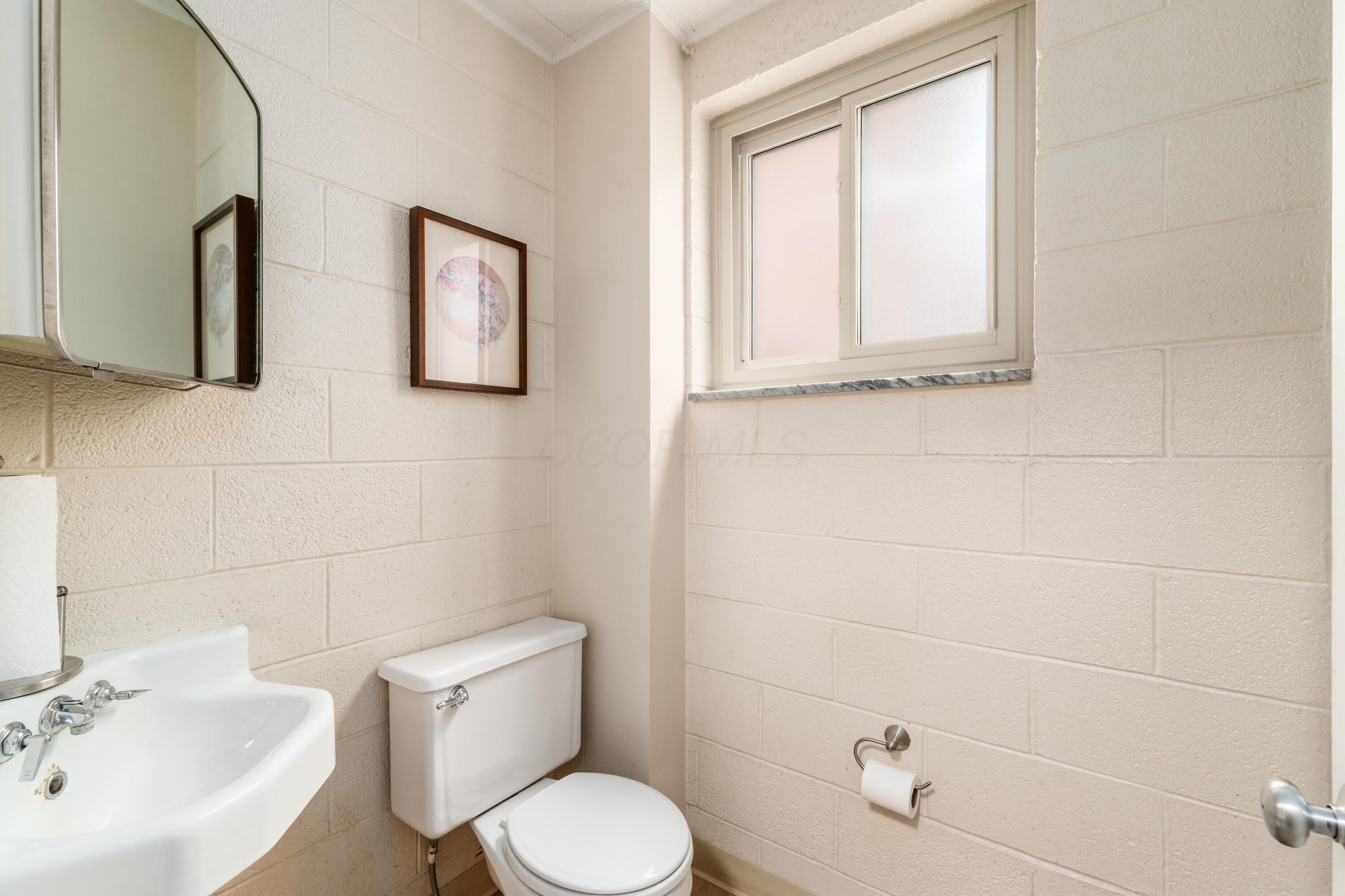 53 W 3rd Avenue Property Photo 20