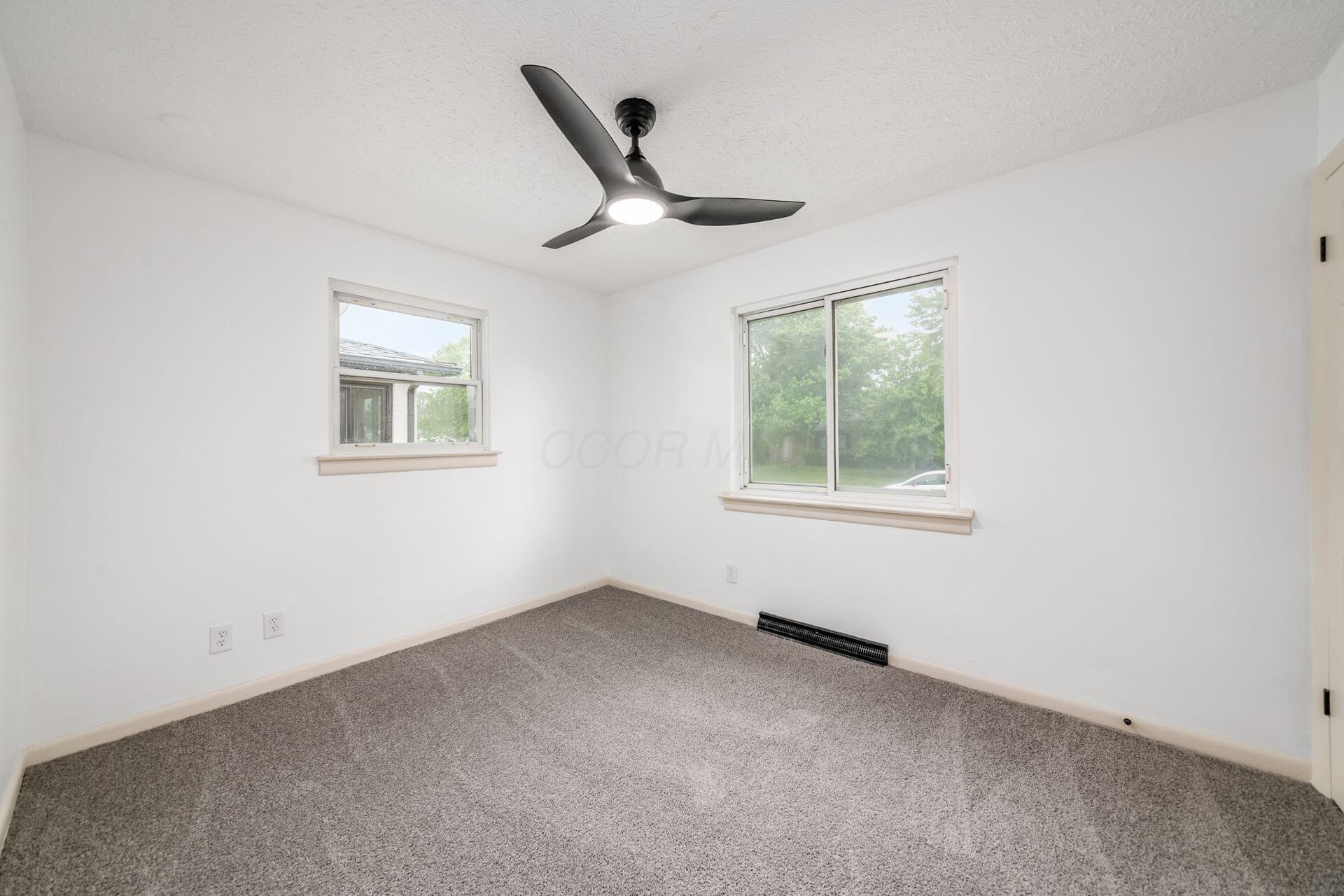4277 Beechgrove Drive Property Photo 32