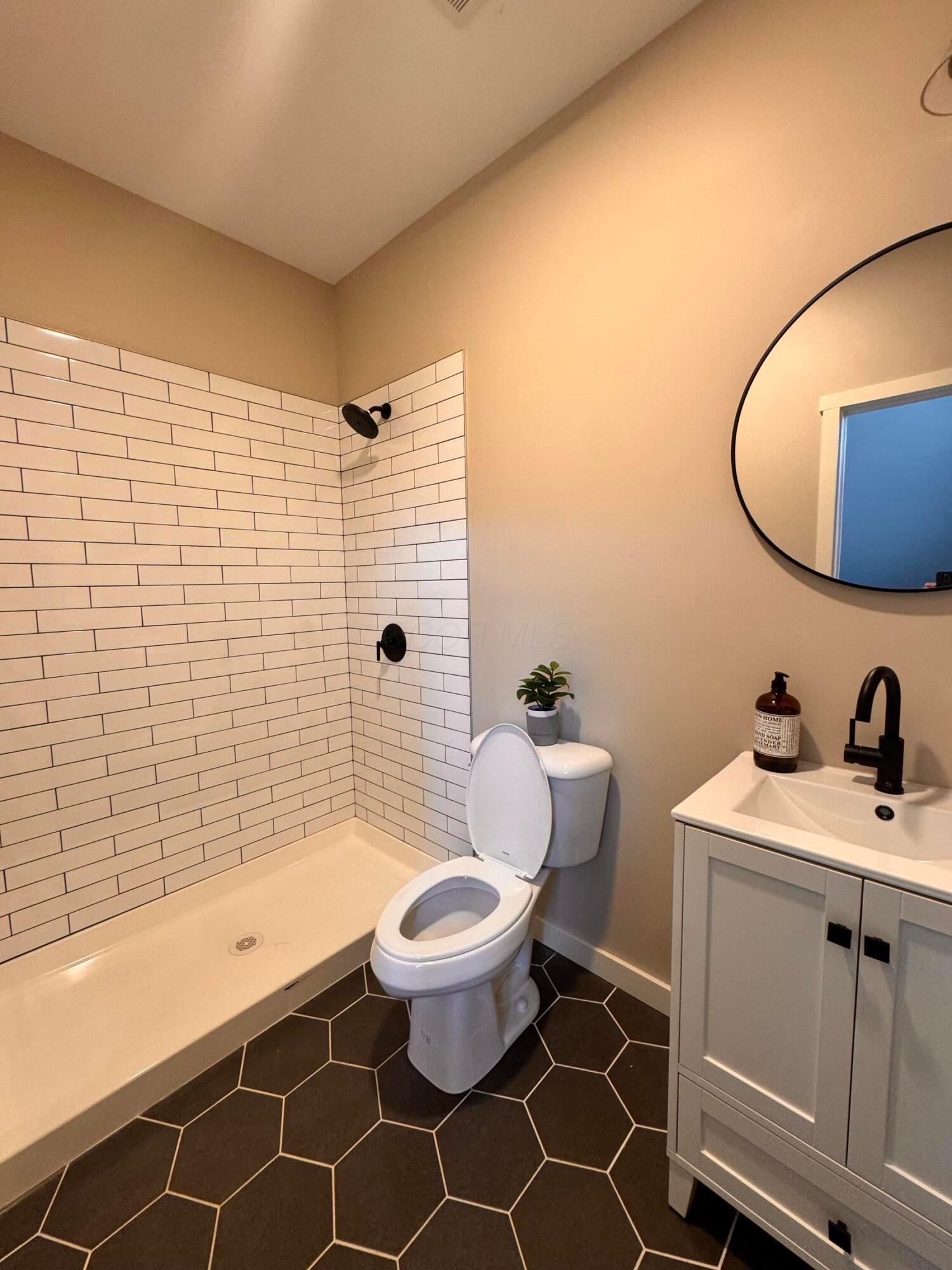 1018 Neil Avenue Property Photo 23