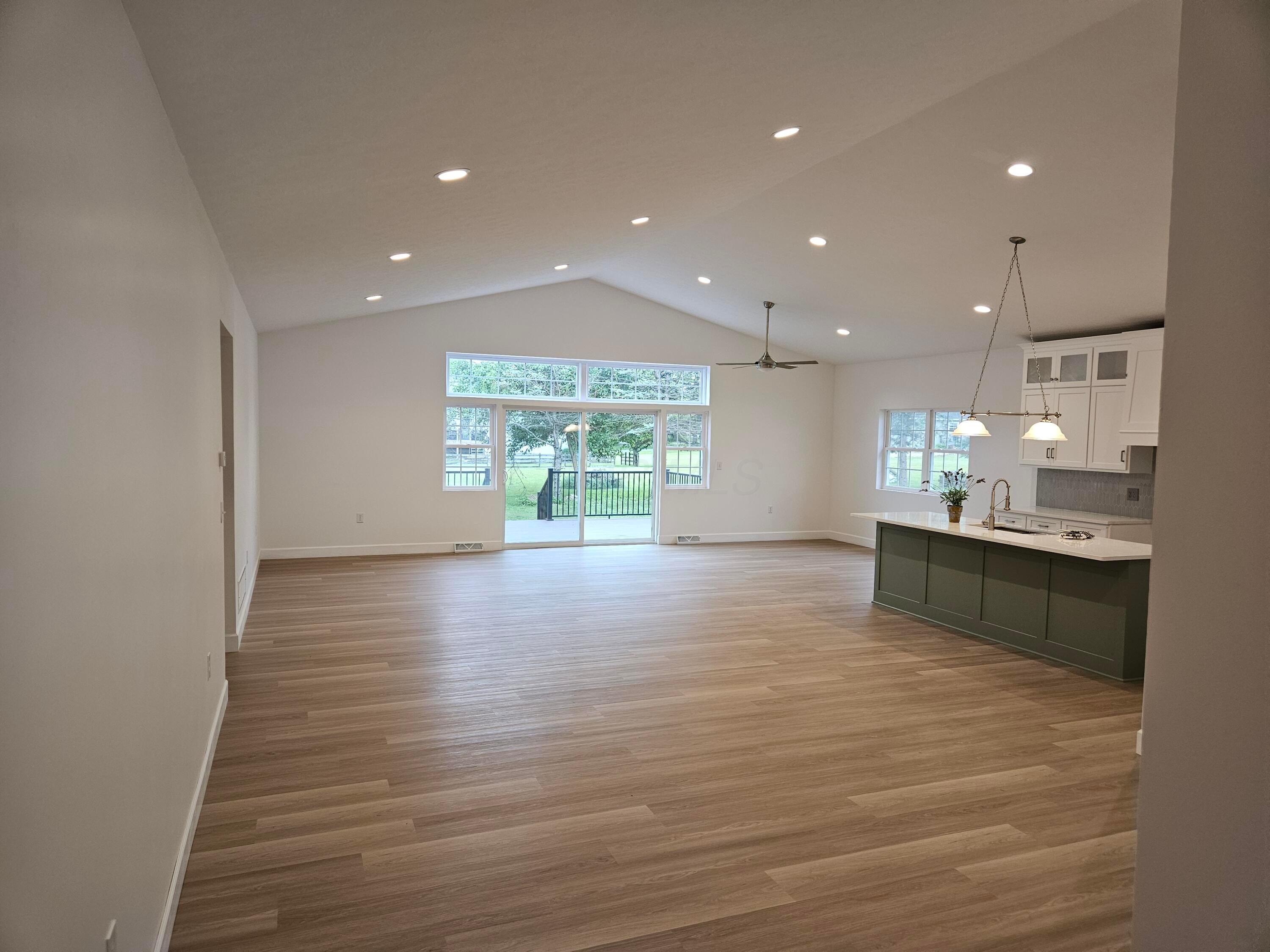 15066 Monroe Mills Road Property Photo 7