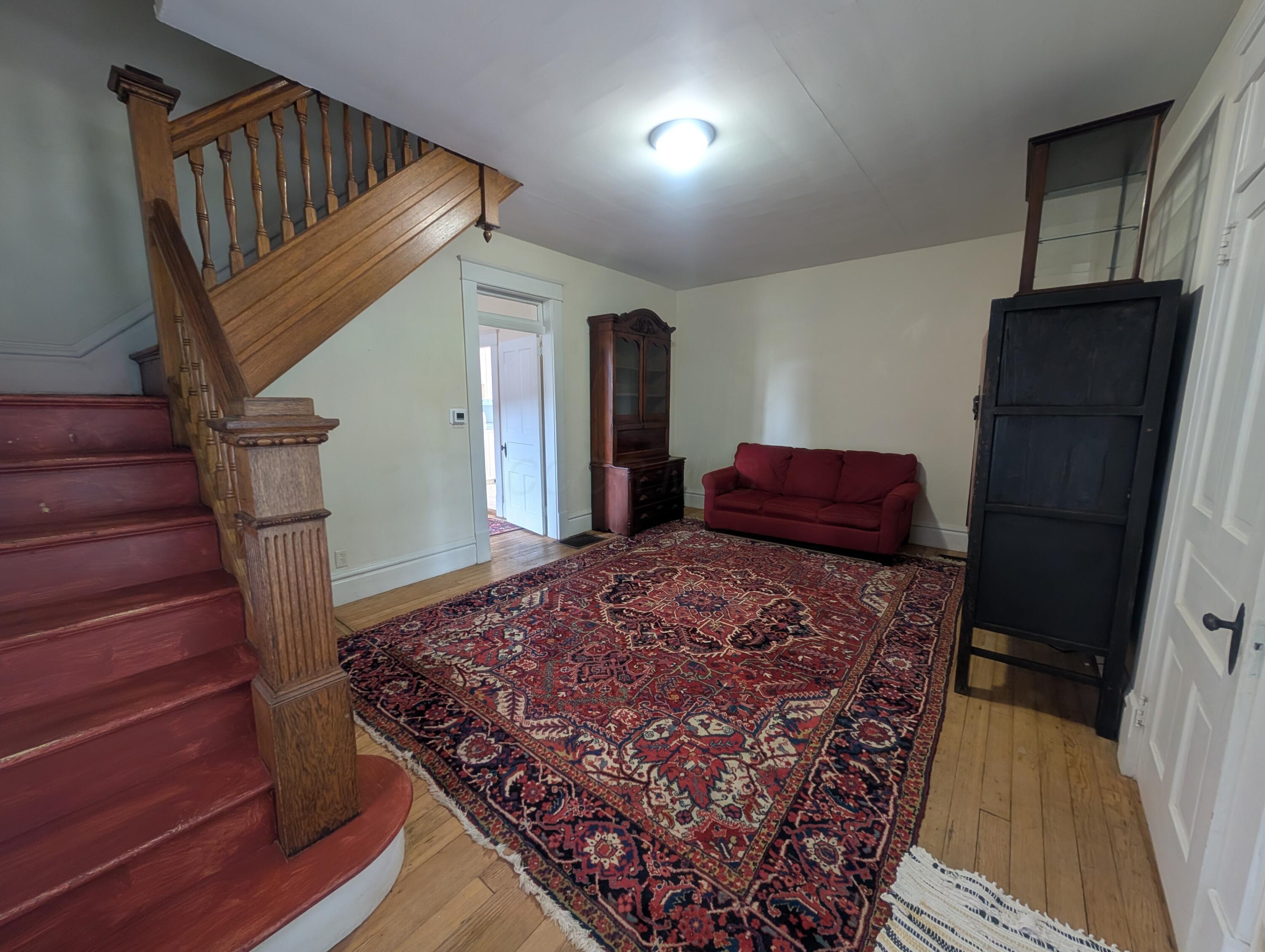 123 E Main Street Property Photo 3