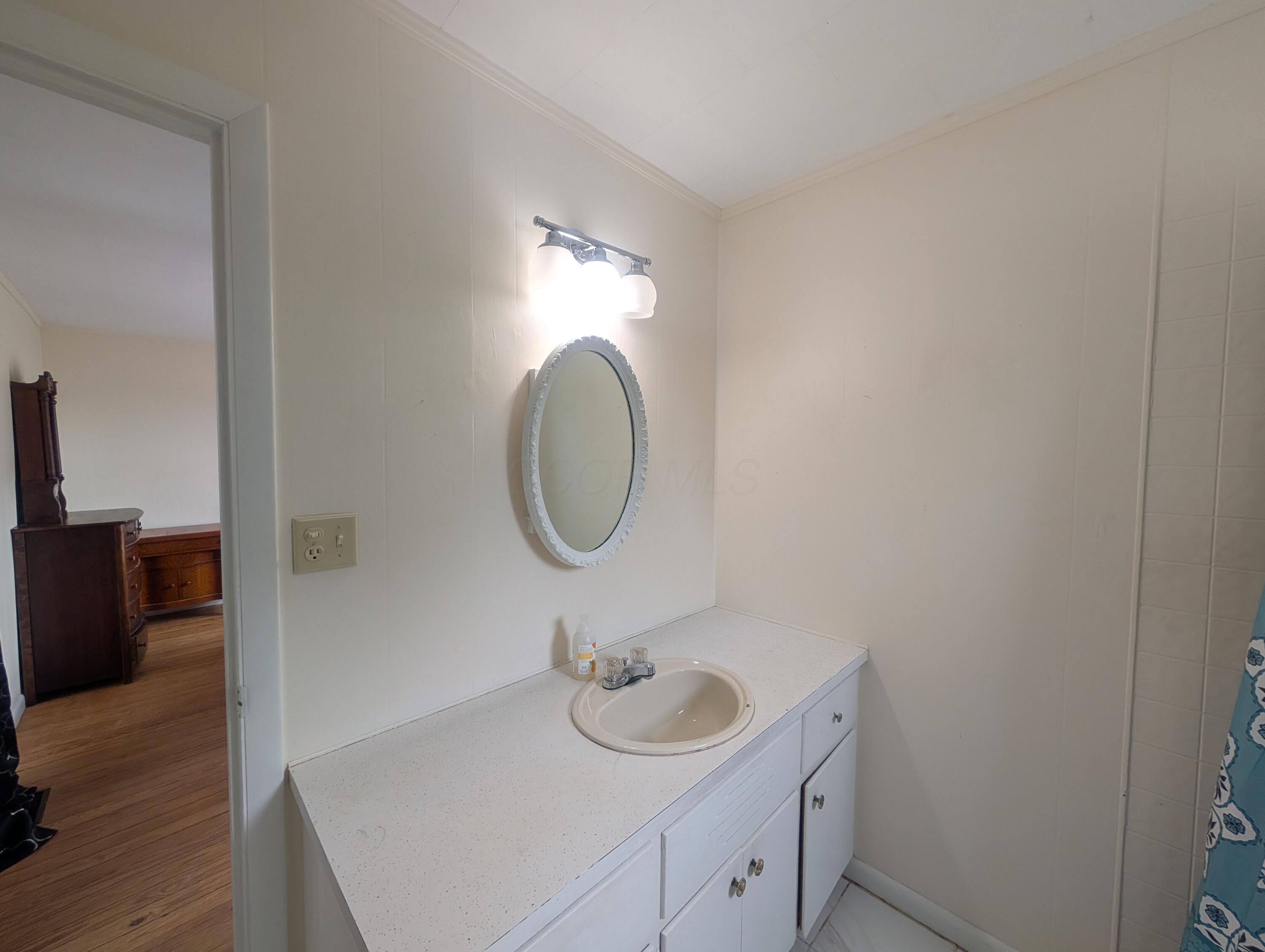 123 E Main Street Property Photo 9
