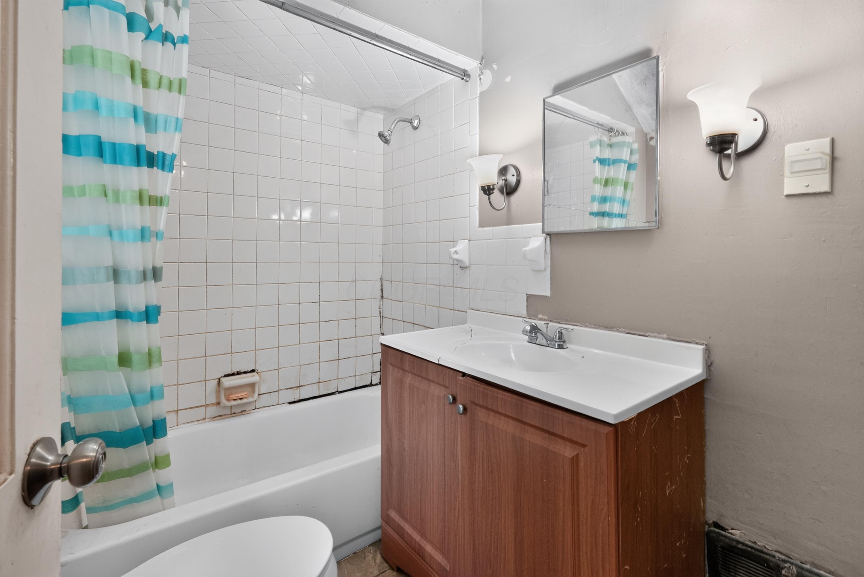 594 S Hampton Road Property Photo 14