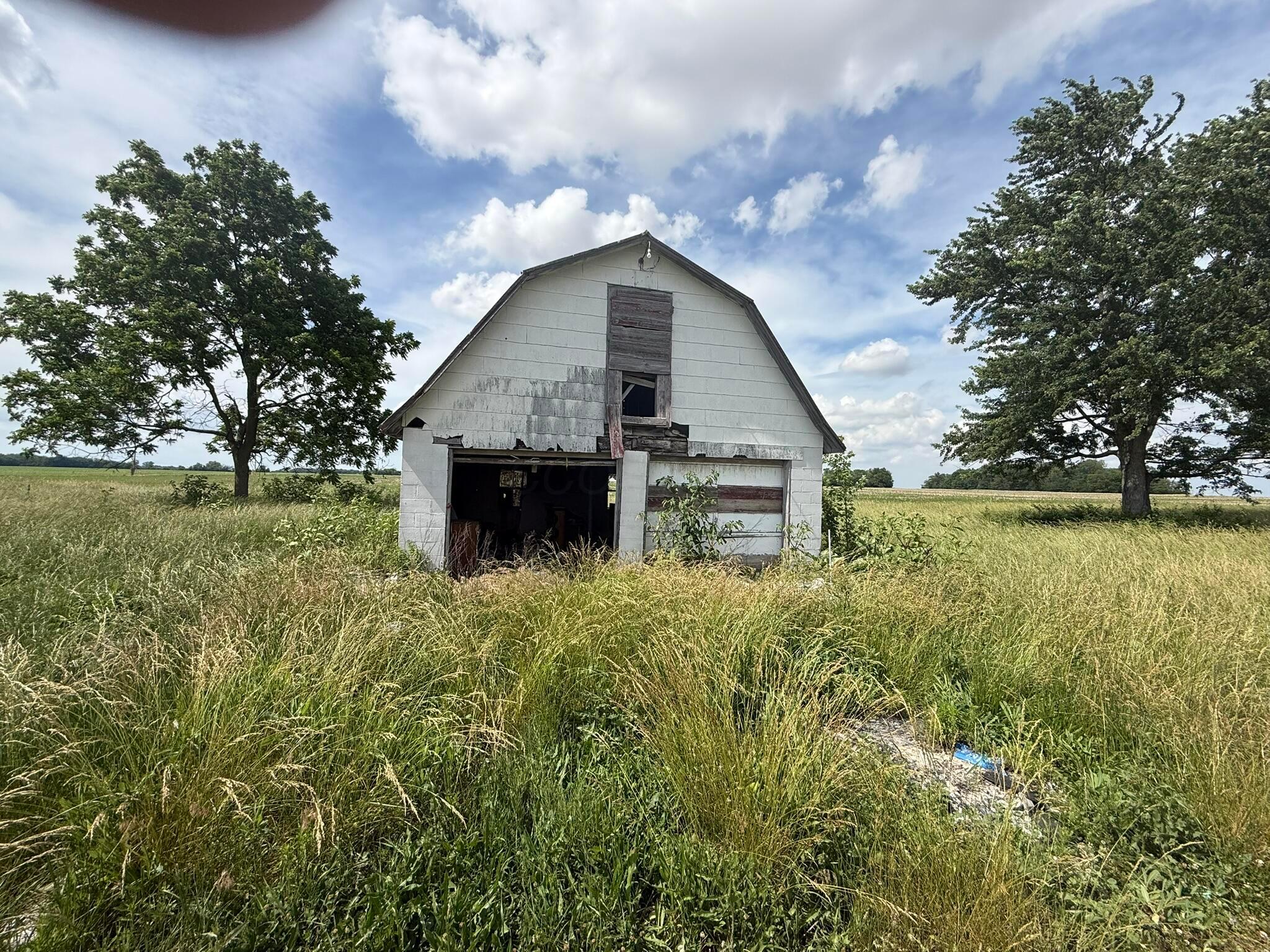498 Junk Road Property Photo 7