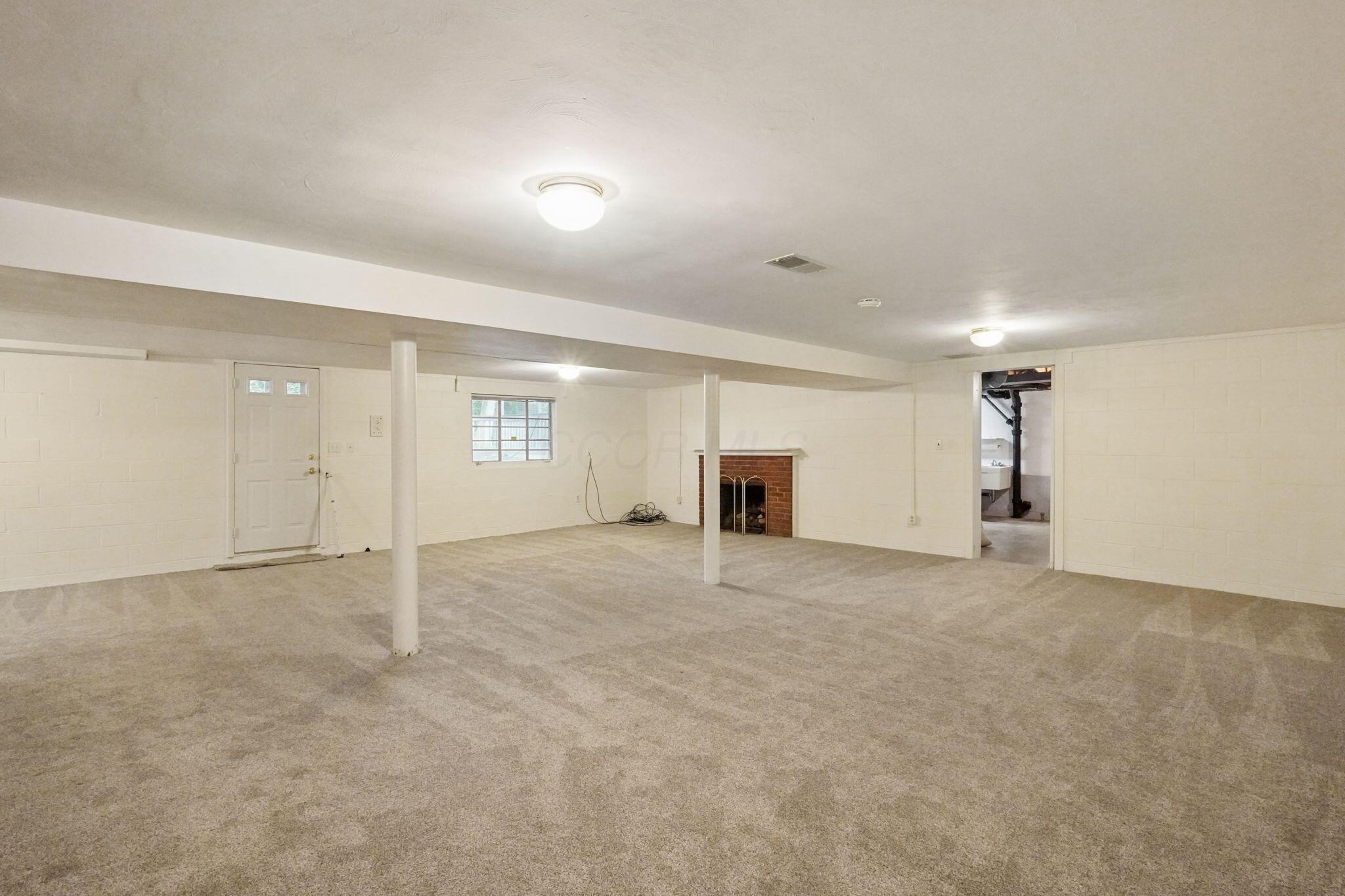 1909 N Columbus Street Property Photo 21