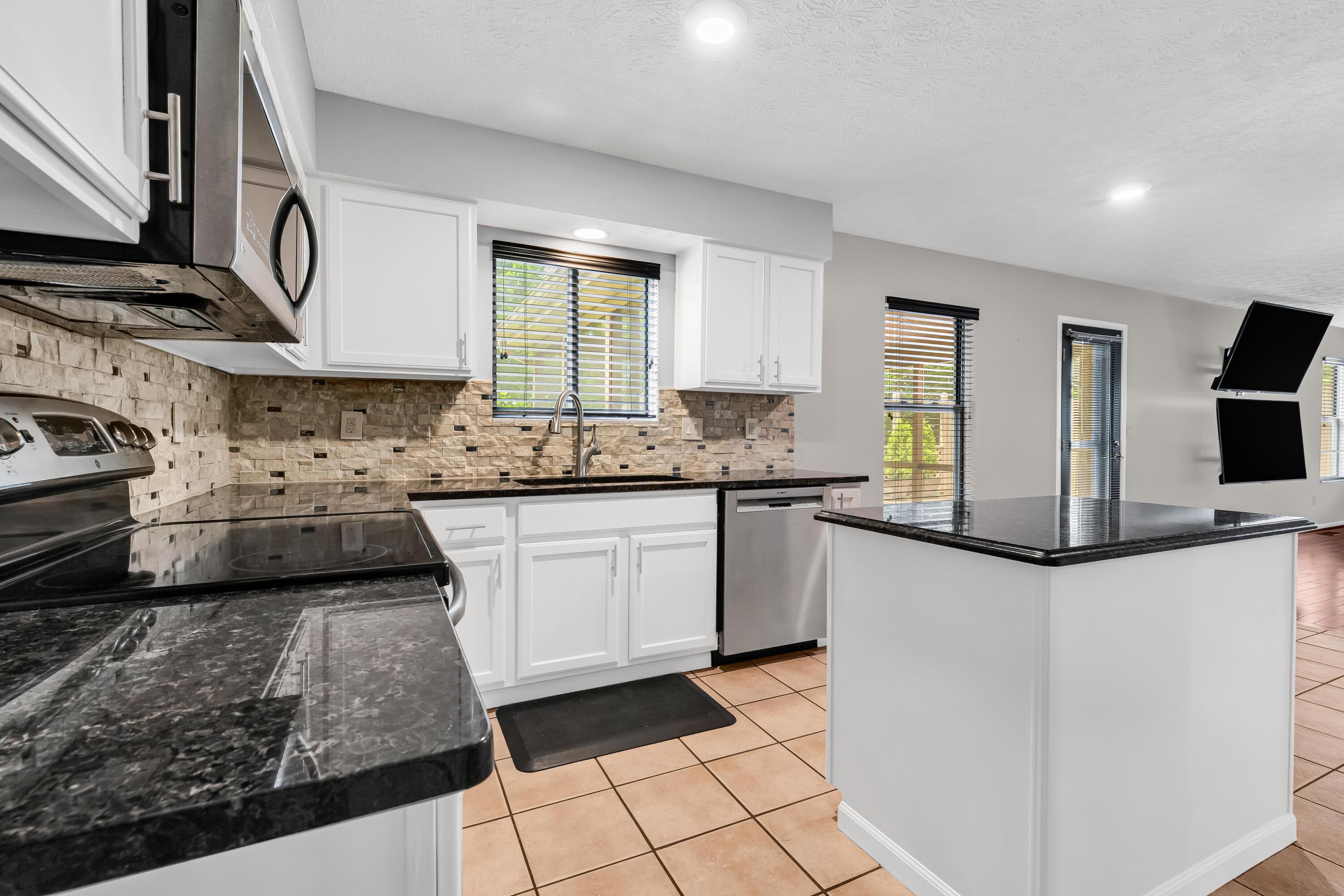4695 Winery Way Property Photo 21